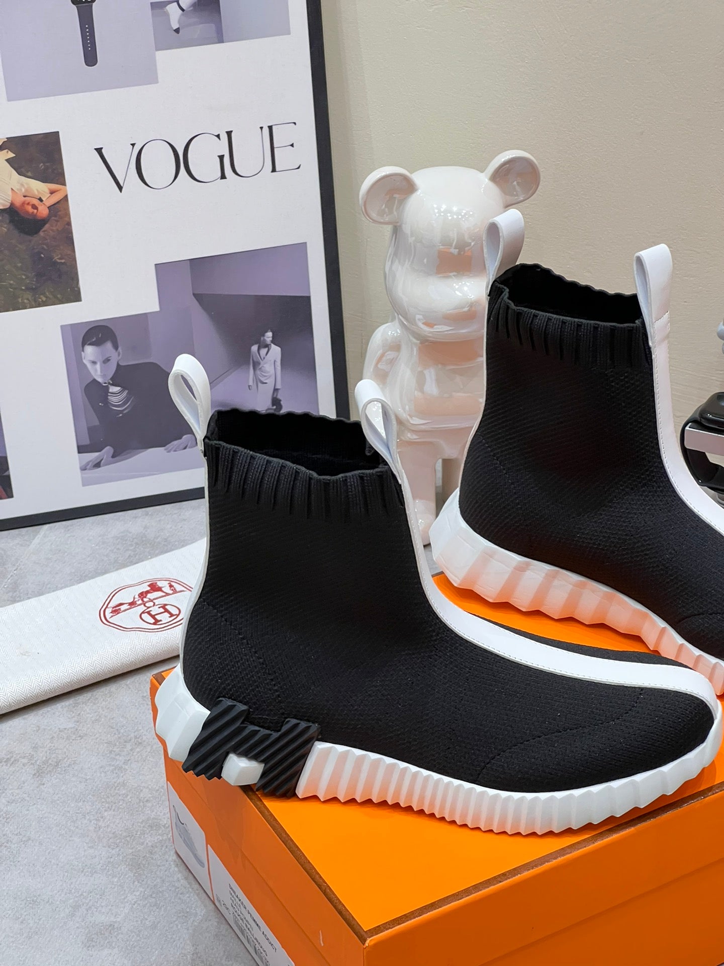 H FUN CLASSIC SNEAKER STYLISH BLACK AND WHITE LINE FABRIC、mysite、Cacoeks