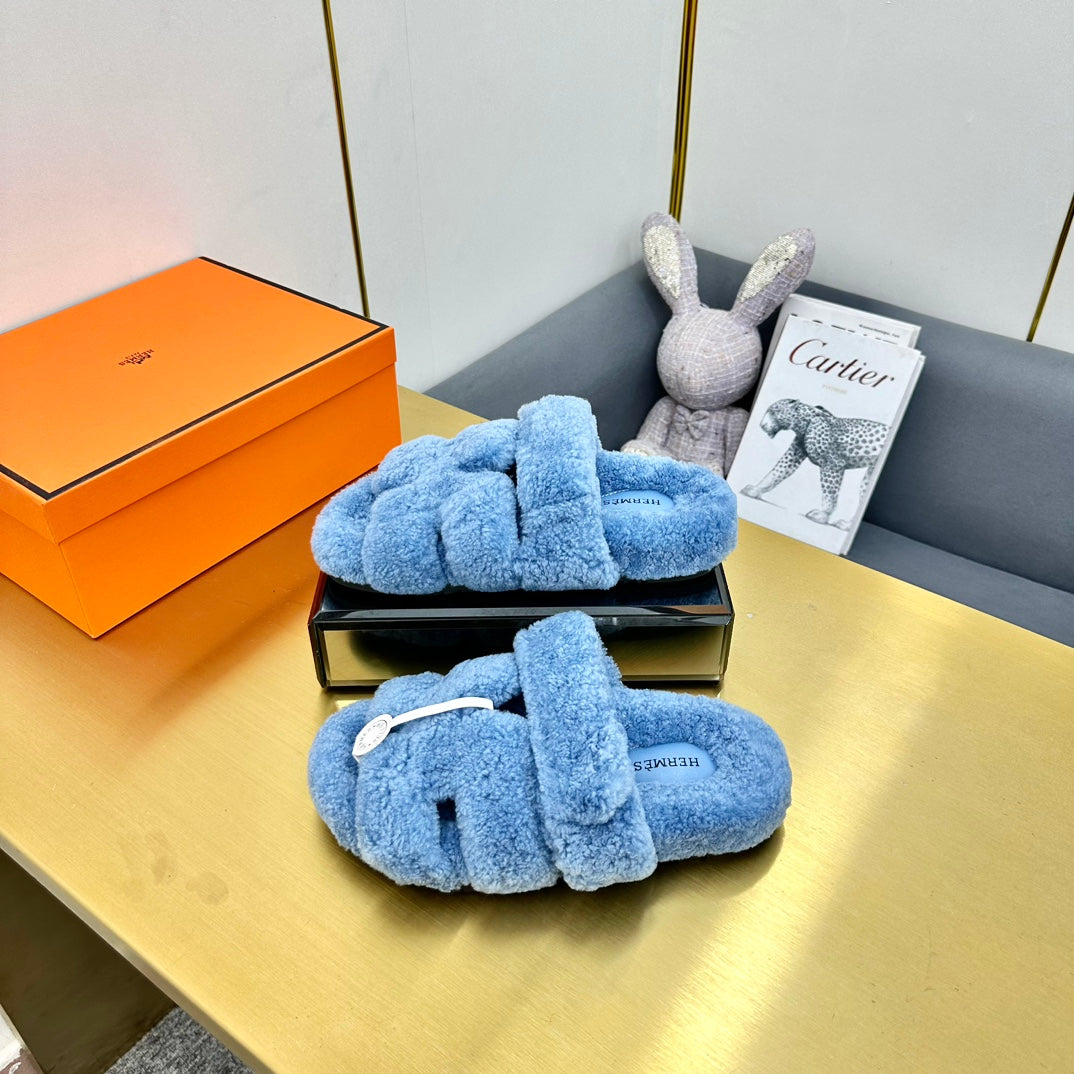 CHYPRE SANDAL IN OCEAN BLUE SHEARLING、mysite、Cacoeks