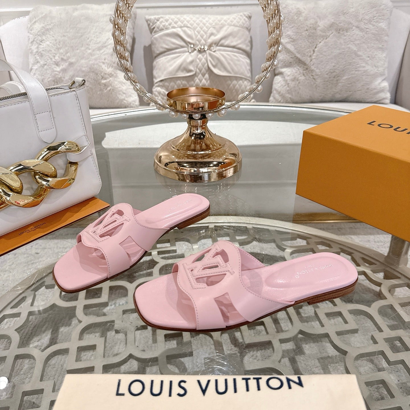 ISOLA FLAT SLIDE IN PASTEL PINK CALFSKIN、mysite、Cacoeks