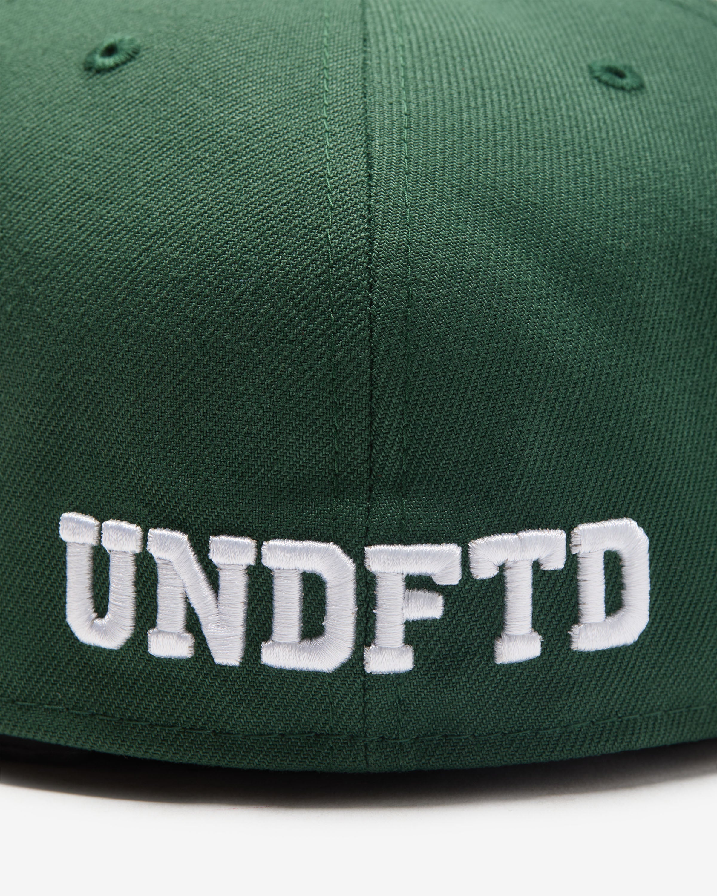 UNDEFEATED X NE ICON FITTED