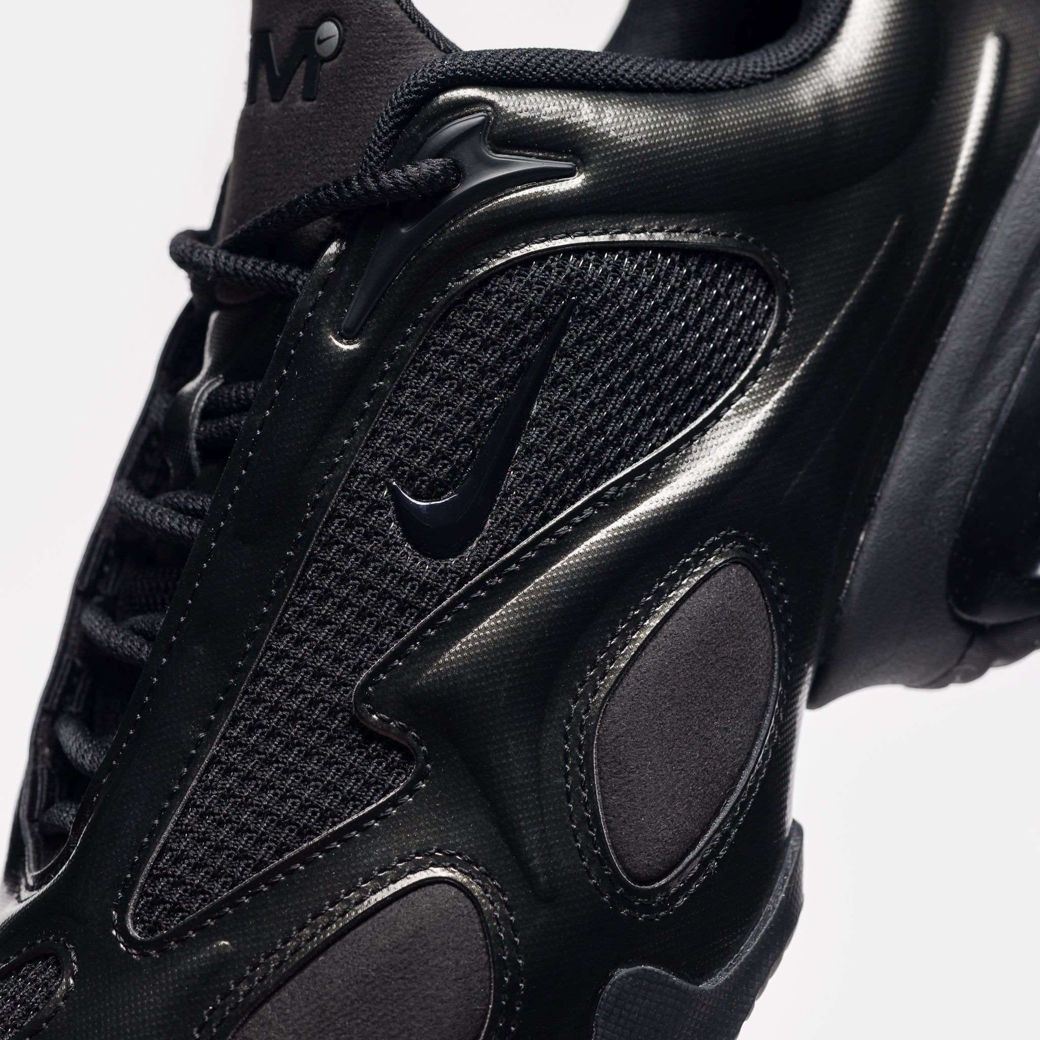 Air Max Muse Sneaker in Black/Black/Metallic Silver