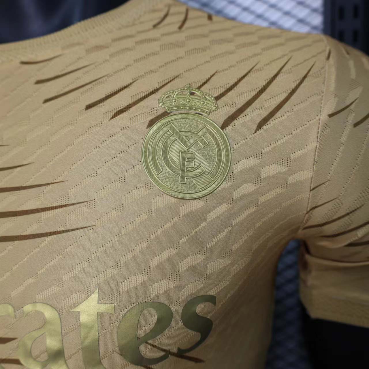 2024/2025 Player Version Real Madrid Special Edition Golden Football Shirt 1:1 Thai Quality:football jersey mysite: unitedjerseyfootball 邓江浪:football