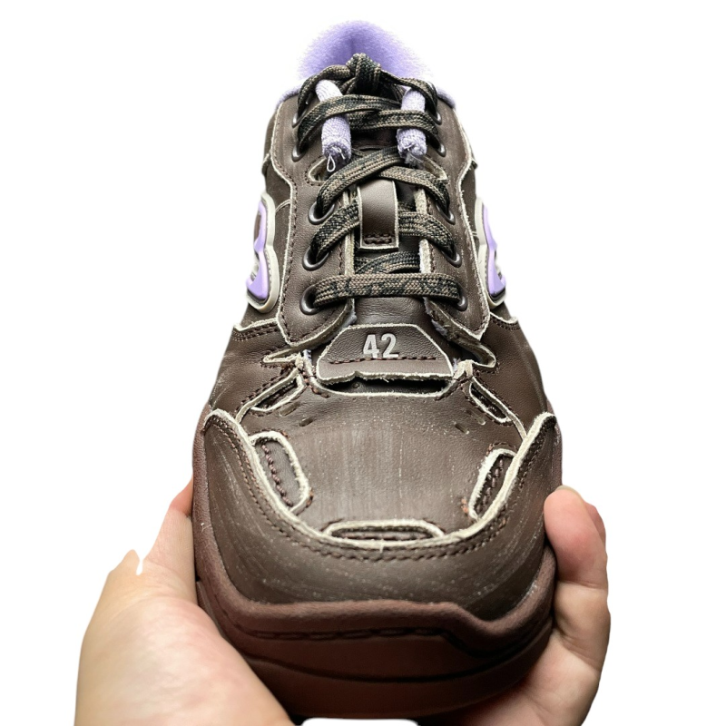 Balenciaga Hamptons Medium Worn-Out Sneaker in Brown、mysite、Cacoeks