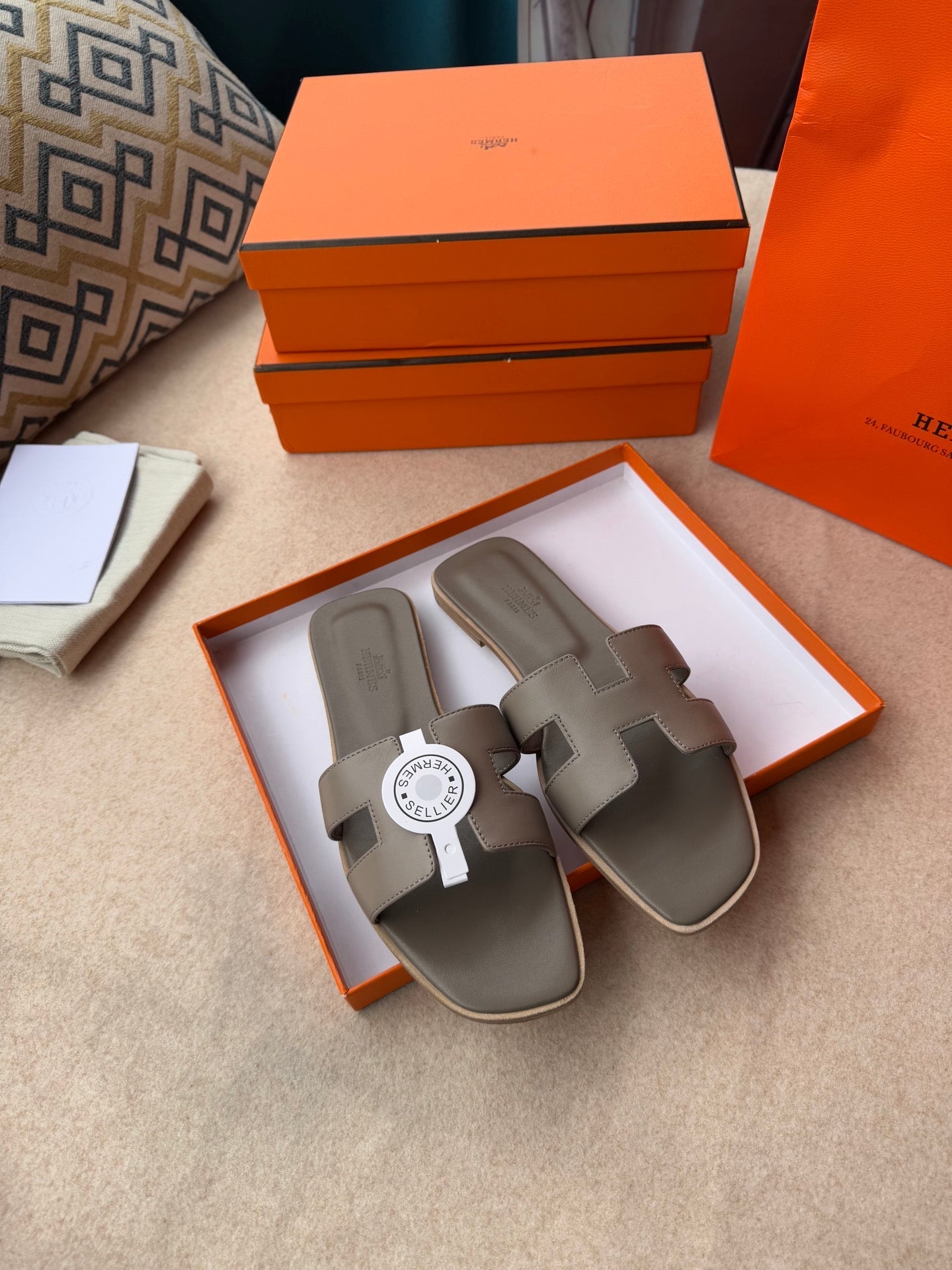 0RAN SANDALS IN CEDAR BROWN CALFSKIN、mysite、Cacoeks