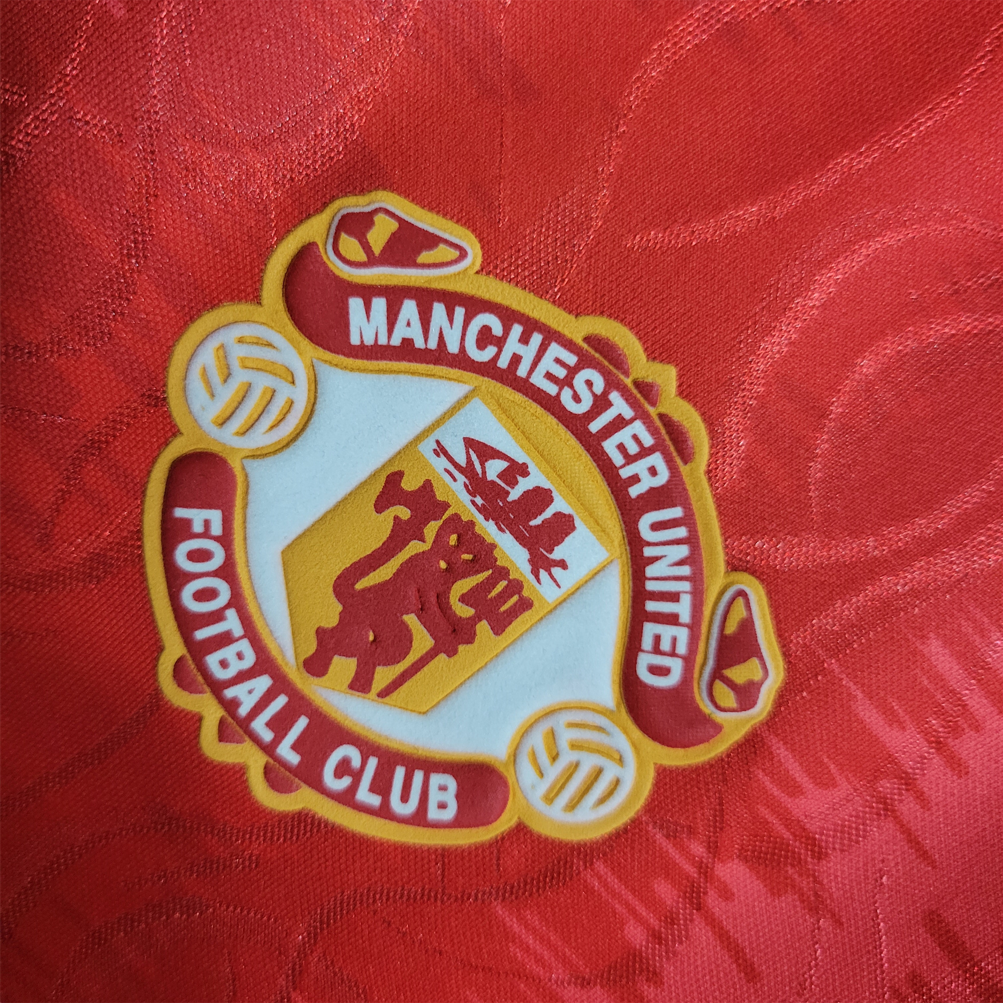 ManixJersey.com | Retro Manchester United 90-92 Home Stadium Jersey -Customize Name, Number and Patch | Worldwide Shipping