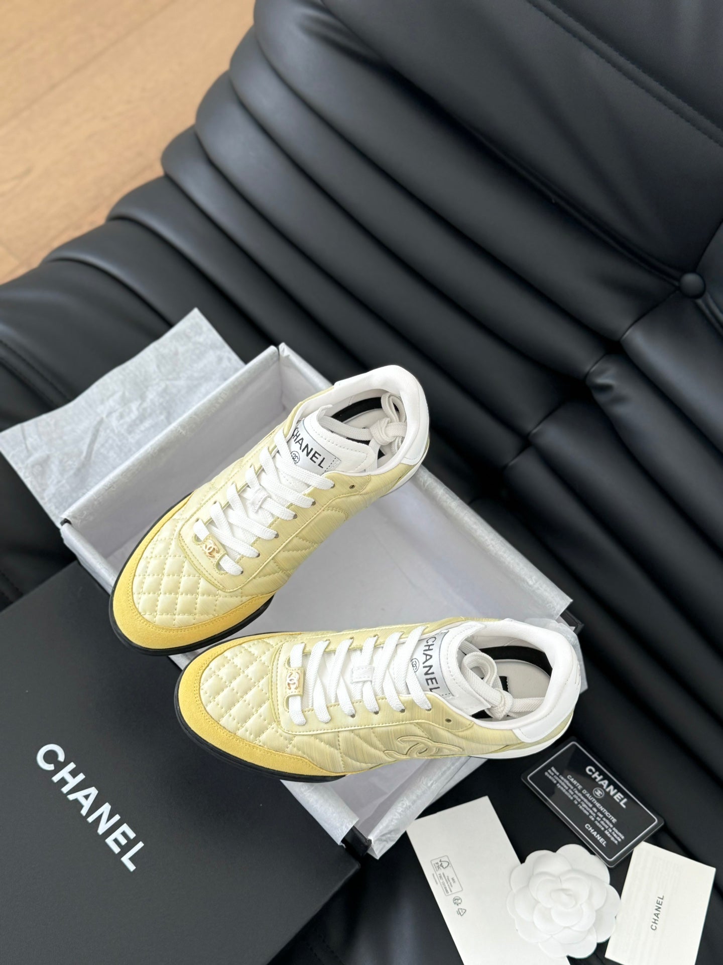 CC SNEAKER IN LIGHT YELLOW MIX WHITE EMBROIDERED LAMBSKIN、mysite、Cacoeks