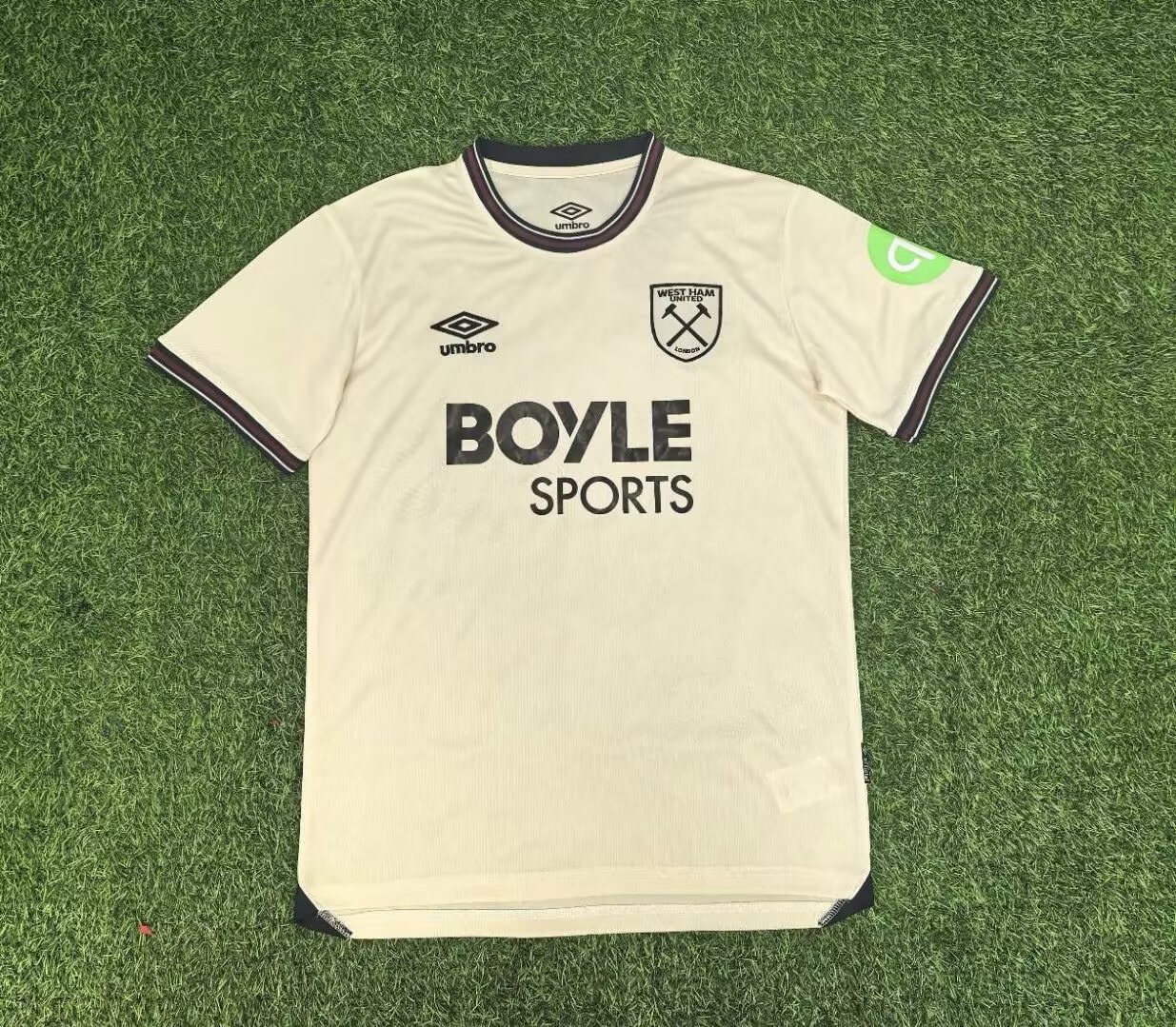 2025/2026 West Ham United Away Football Shirt 1:1 Thai Quality:football jersey mysite: unitedjerseyfootball 邓江浪:football