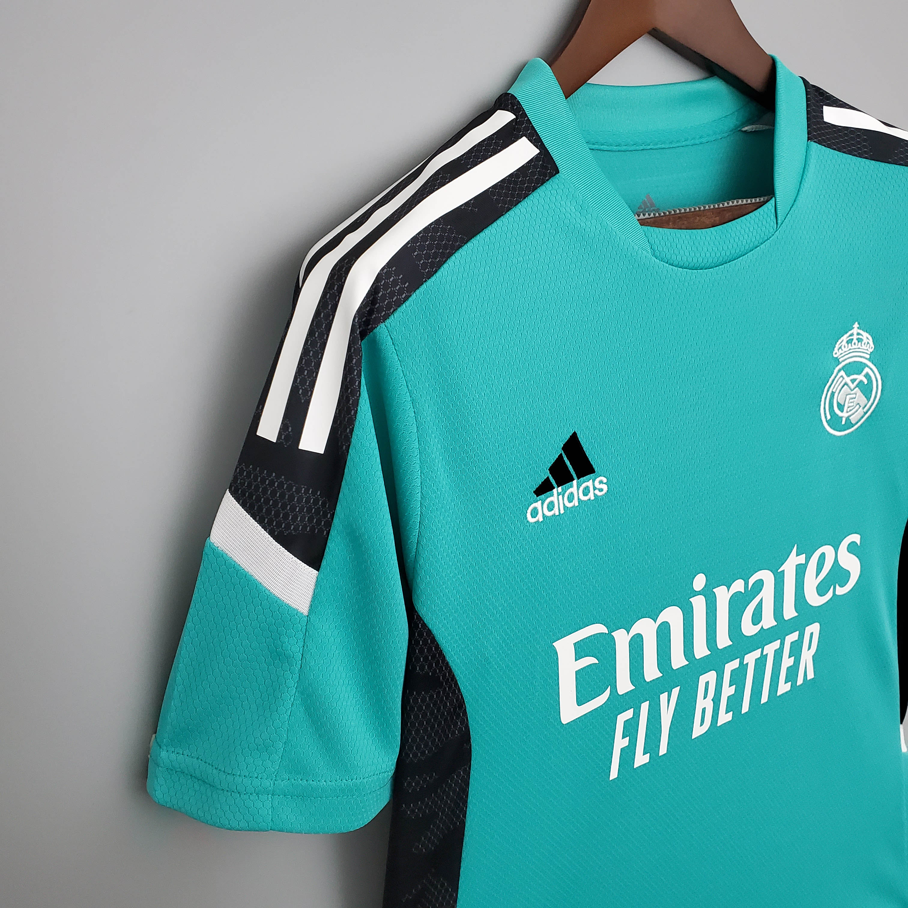 2021/2022 Real Madrid Training Wear Football Shirt Green:football jersey mysite: unitedjerseyfootball 邓江浪:football