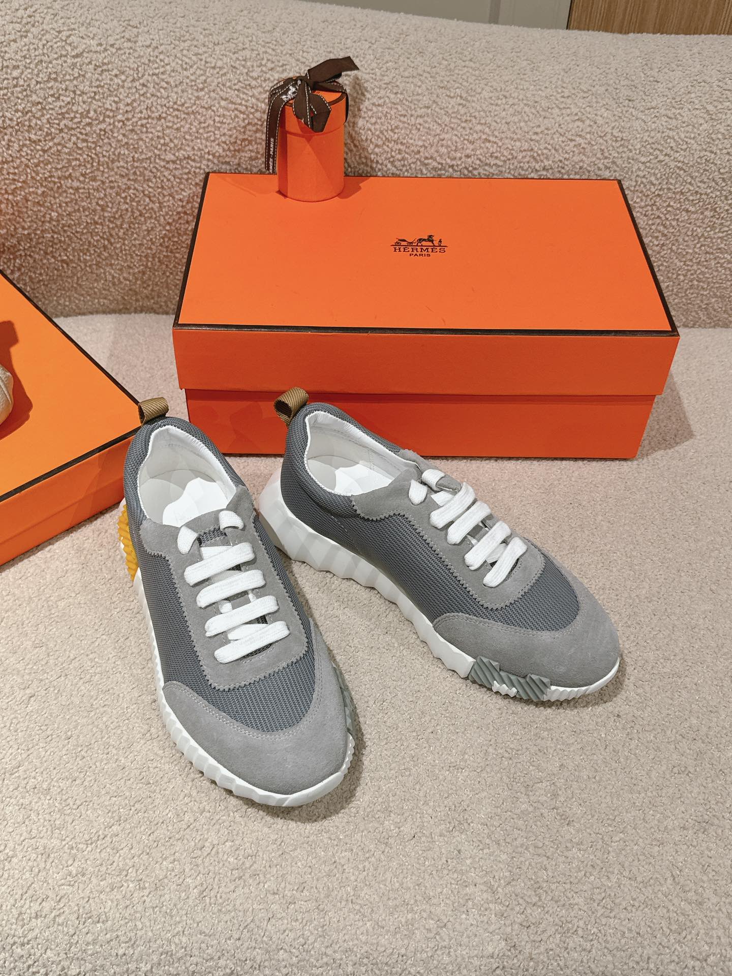 MAINLAND SNEAKER IN ASH GRAY SUEDE AND SHARK GRAY BREATHABLE MESH FABRIC 959350、mysite、Cacoeks