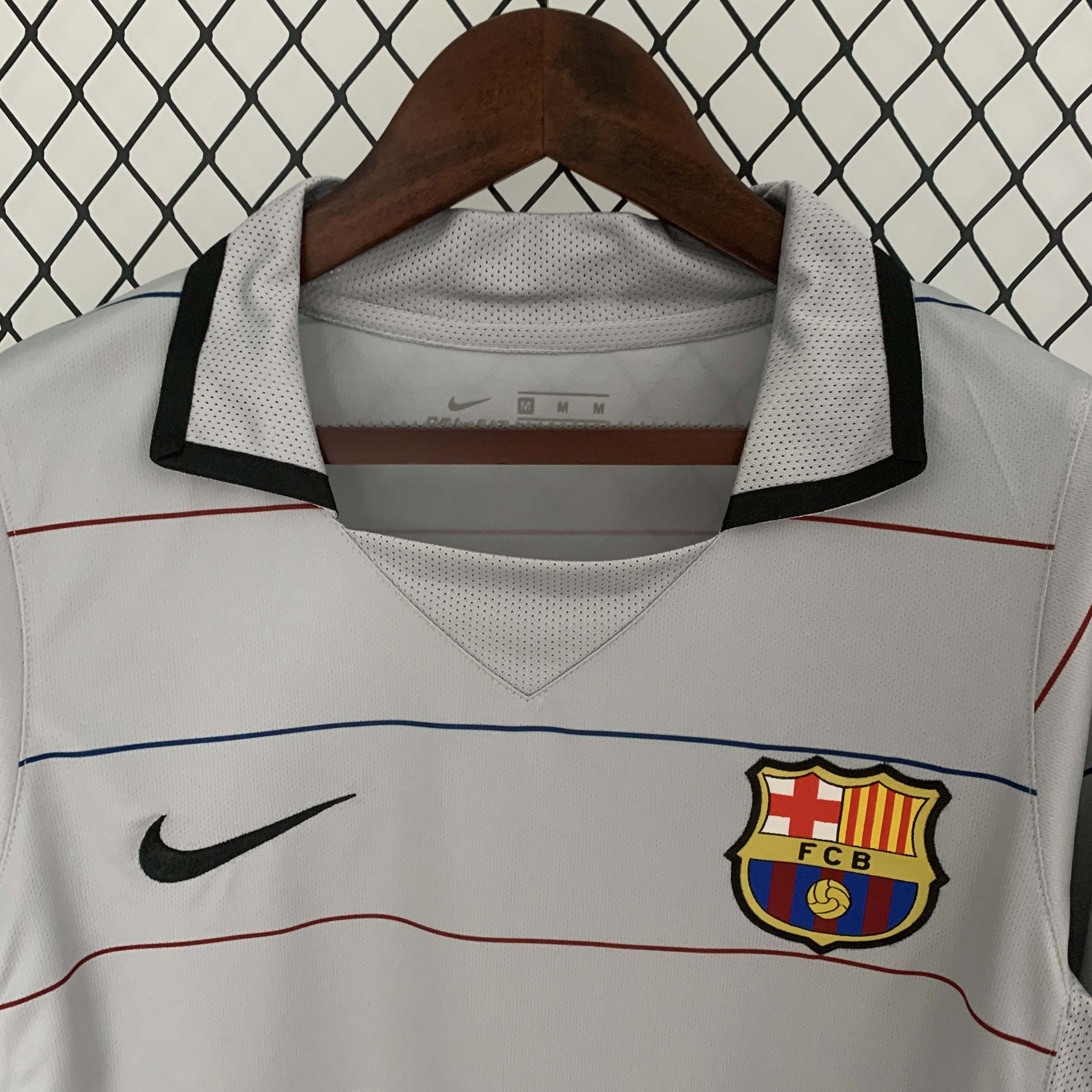 2003/2004 Retro Barcelona Away Football Shirt 1:1 Thai Quality:football jersey mysite: unitedjerseyfootball 邓江浪:football