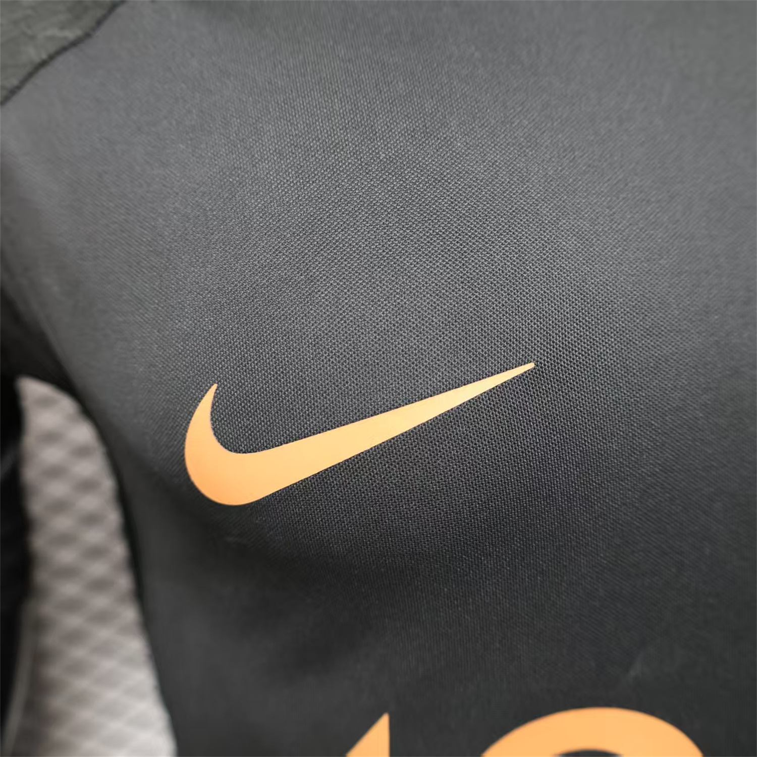 UltraTrikot-Al Ittihad Jeddah United 25-26 Golden 1927 Anniversary Black Jersey - Player Version