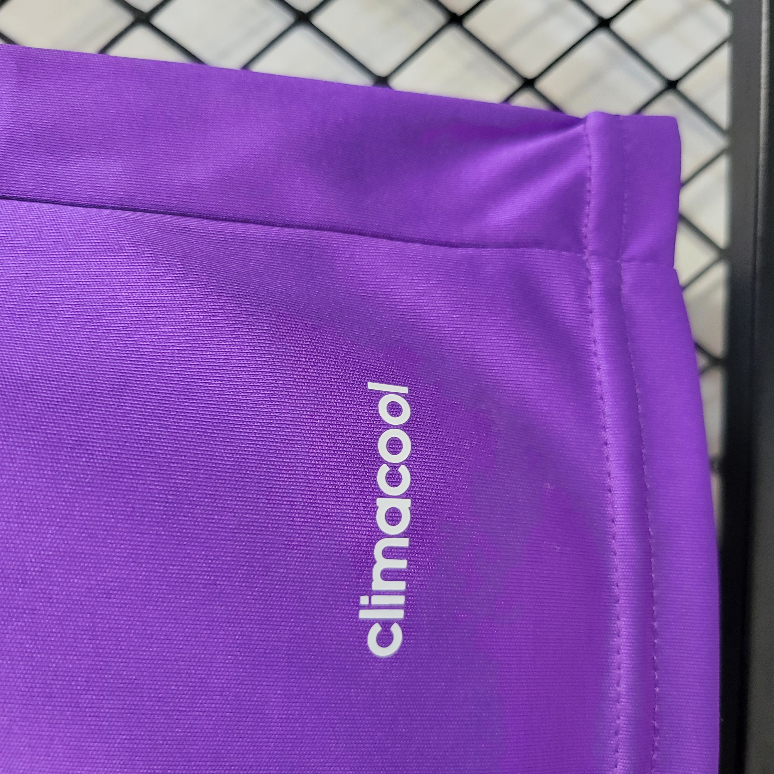 Higojerseys-Real Madrid Retro 16-17 Away Jersey - Champions League Final Version