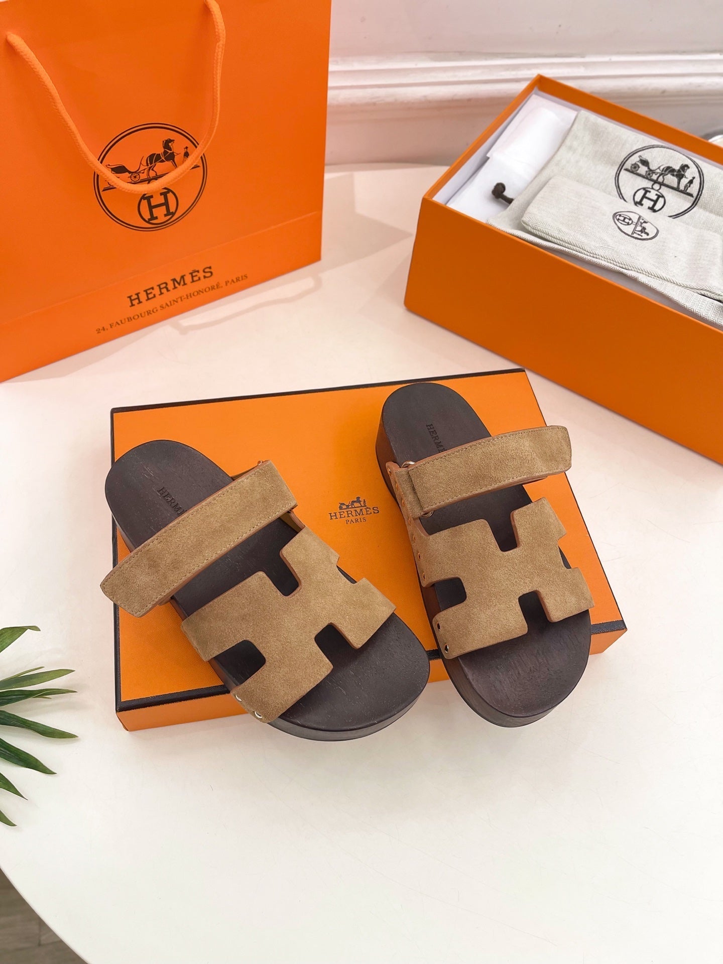 KOS CLOG IN PEANUT BROWN SUEDE、mysite、Cacoeks