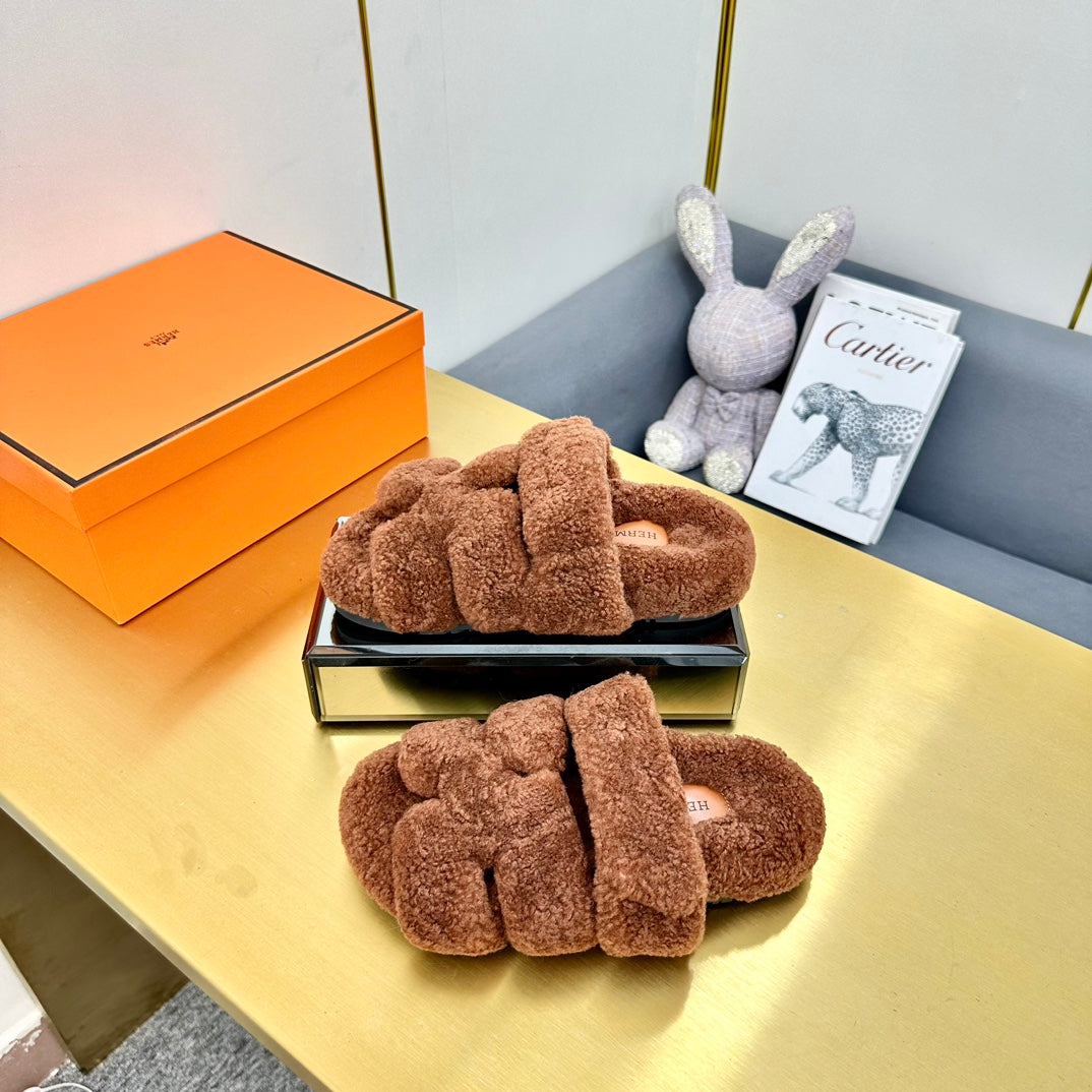 CHYPRE SANDAL IN UMBER BROWN SHEARLING、mysite、Cacoeks