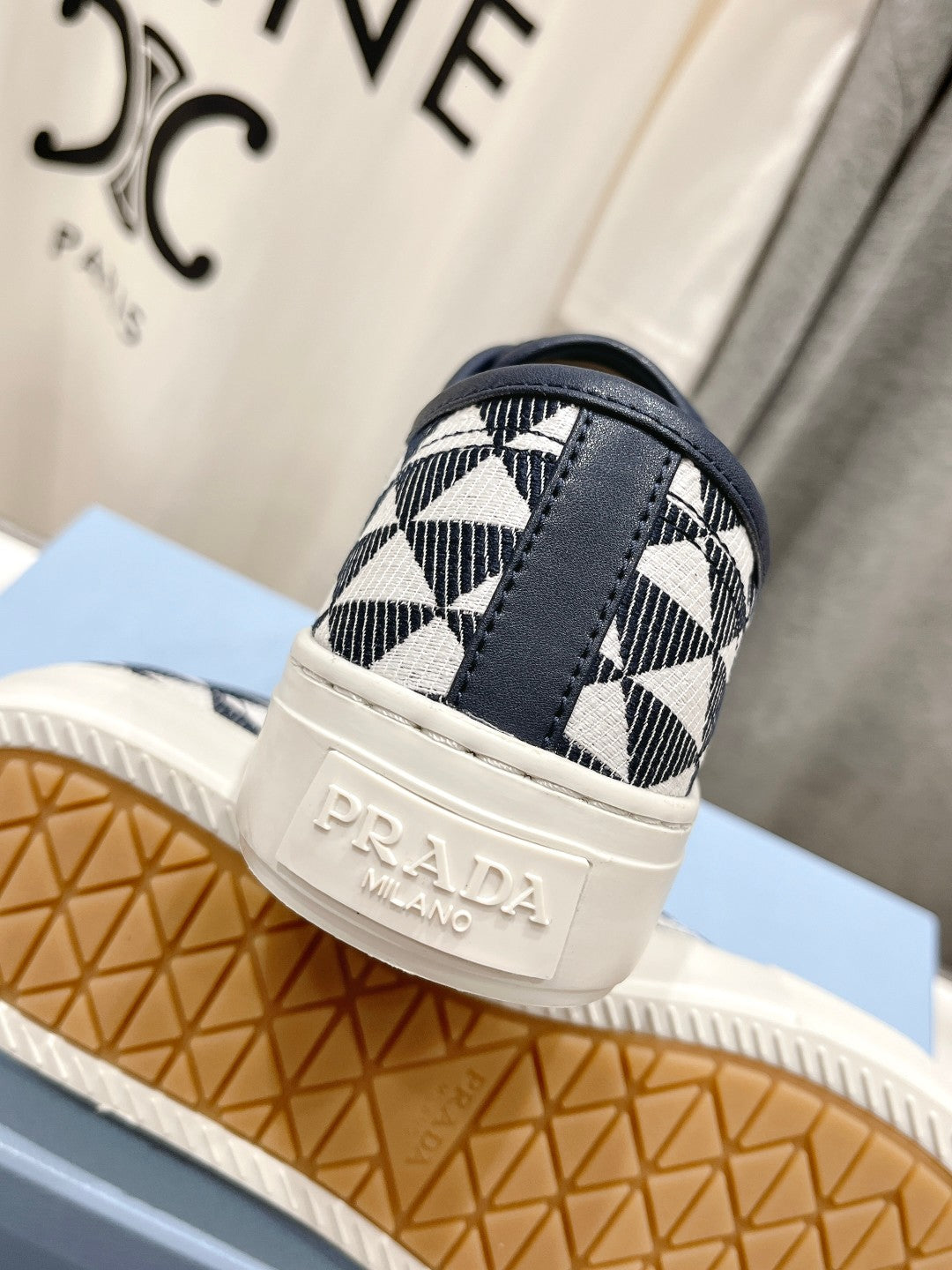 PRA PRINTED COTTON SNEAKERS WHITE AND BLACK TRIANGLE CANVAS、mysite、Cacoeks