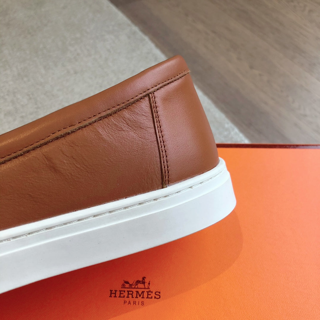 GAME SLIP-ON SNEAKER CARAMEL WITH TASSELS CALFSKIN、mysite、Cacoeks