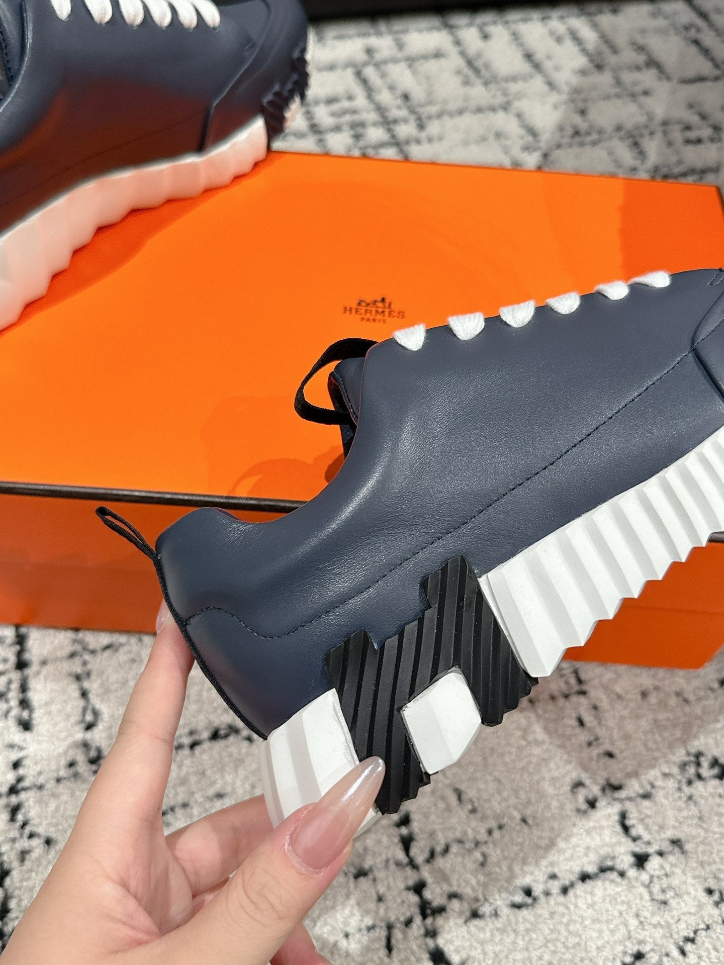 BOUNCING SNEAKER IN SPACE BLUE CALFSKIN、mysite、Cacoeks