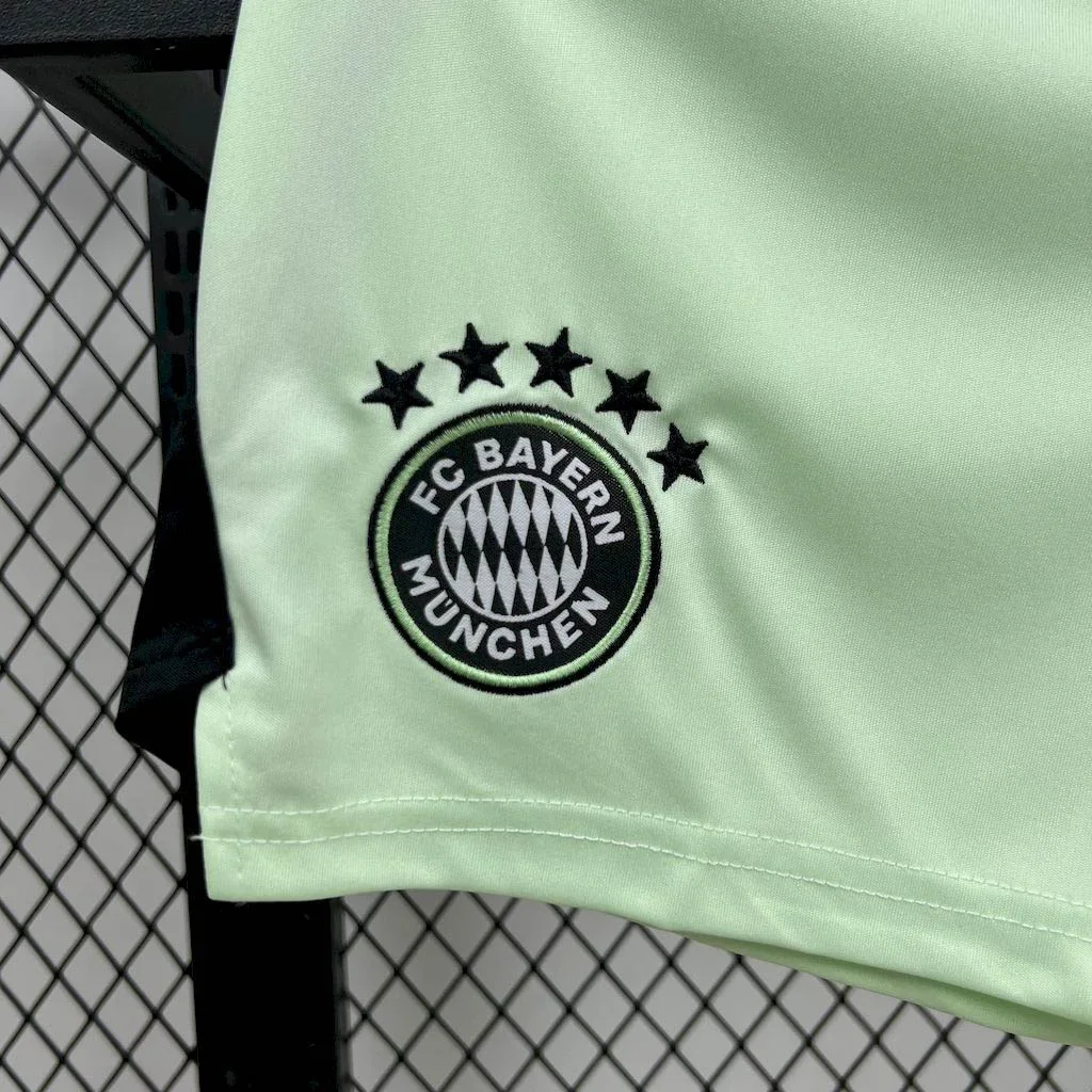 2025/2026 Bayern Munich Goalkeeper Green Football Shirt 1:1 Thai Quality Kids Size:football jersey mysite: unitedjerseyfootball 邓江浪:football