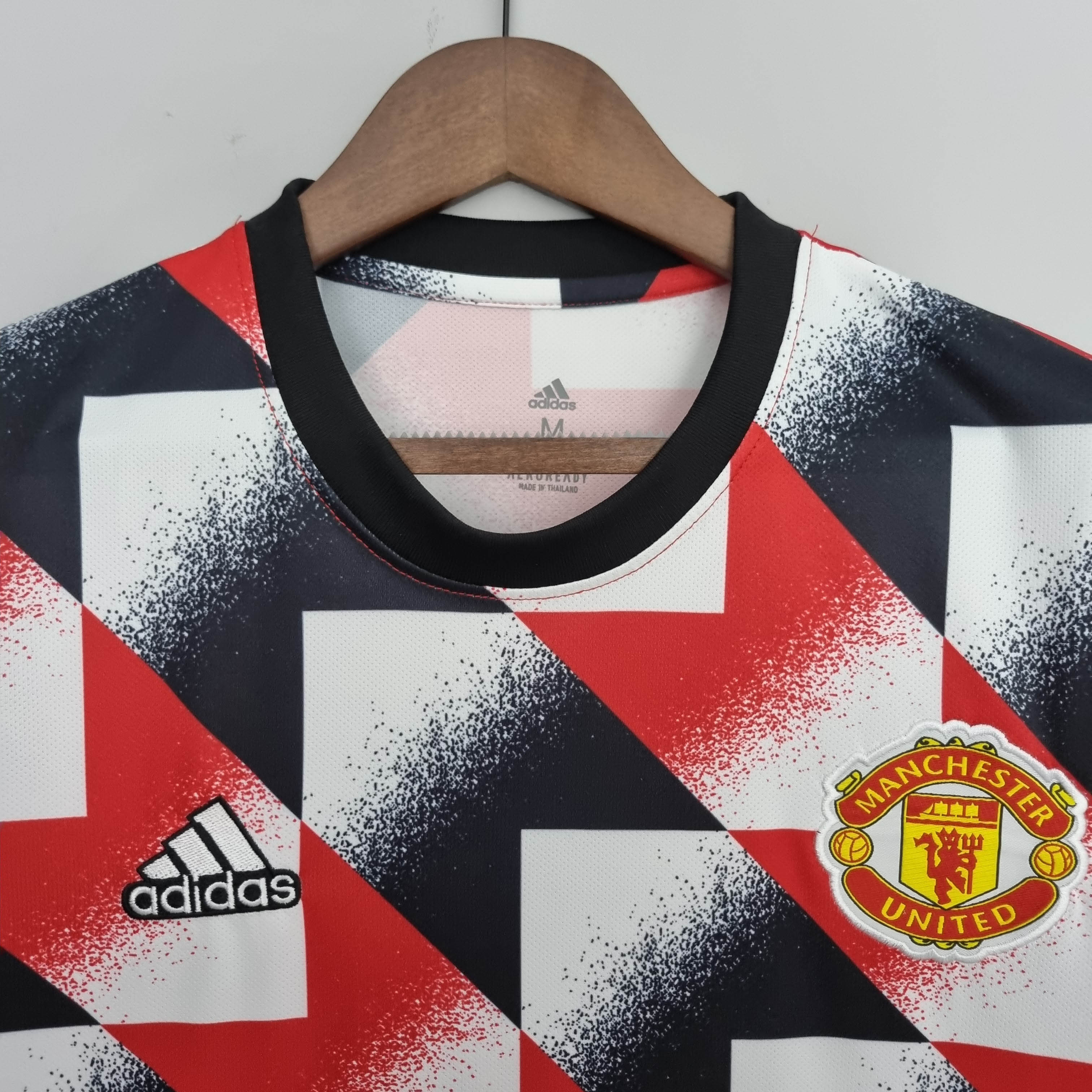 2022/2023 Manchester United Training Suit Red White Black Geometric Pattern 1:1 Thai Quality:football jersey mysite: unitedjerseyfootball 邓江浪:football