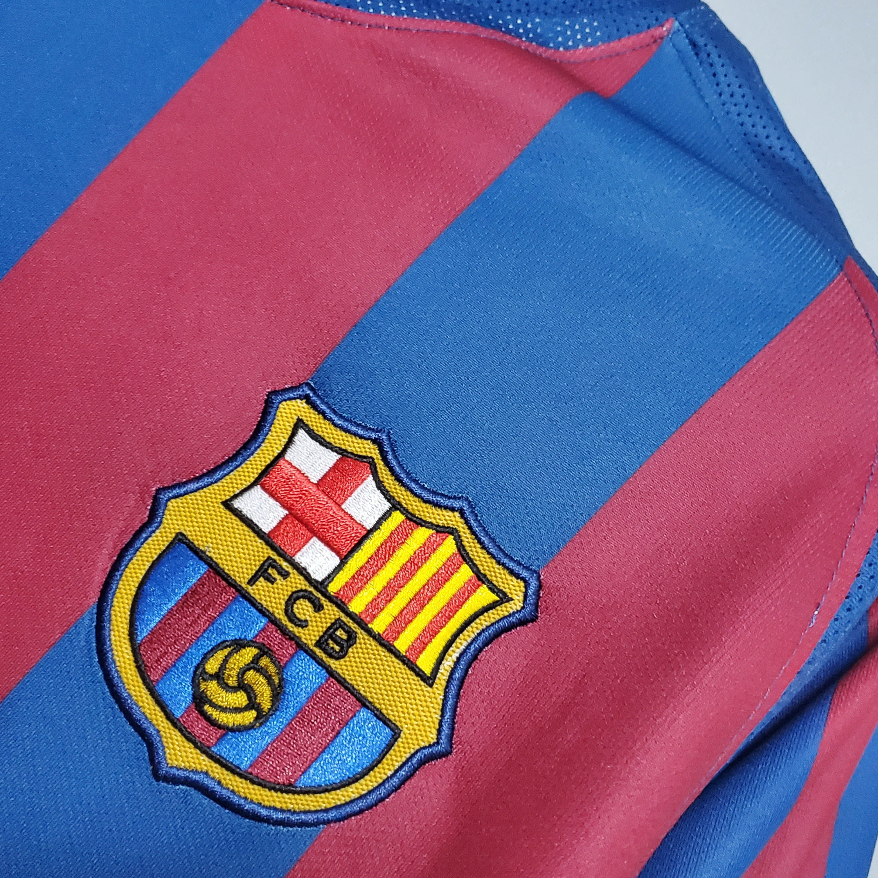 2005/2006 Retro Barcelona Home Football Shirt UEFA Champions League 1:1 Thai Quality:football jersey mysite: unitedjerseyfootball 邓江浪:football