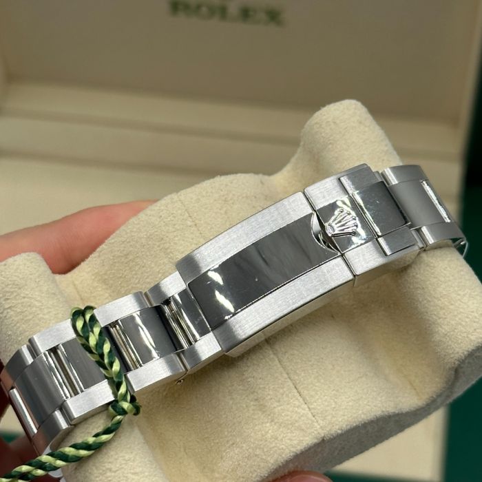 兼职  林炎: luxecystore