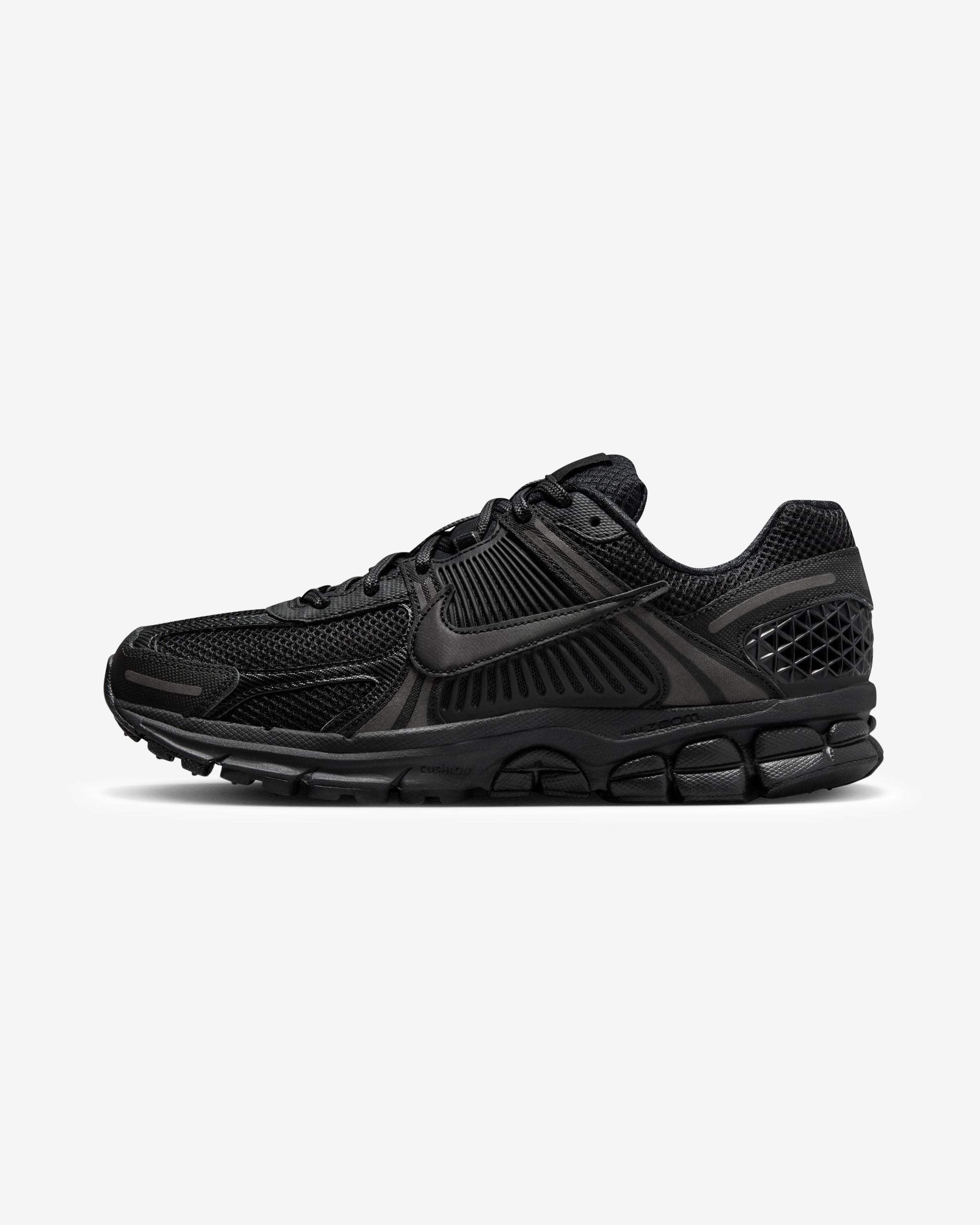 NIKE ZOOM VOMERO 5 SP - BLACK