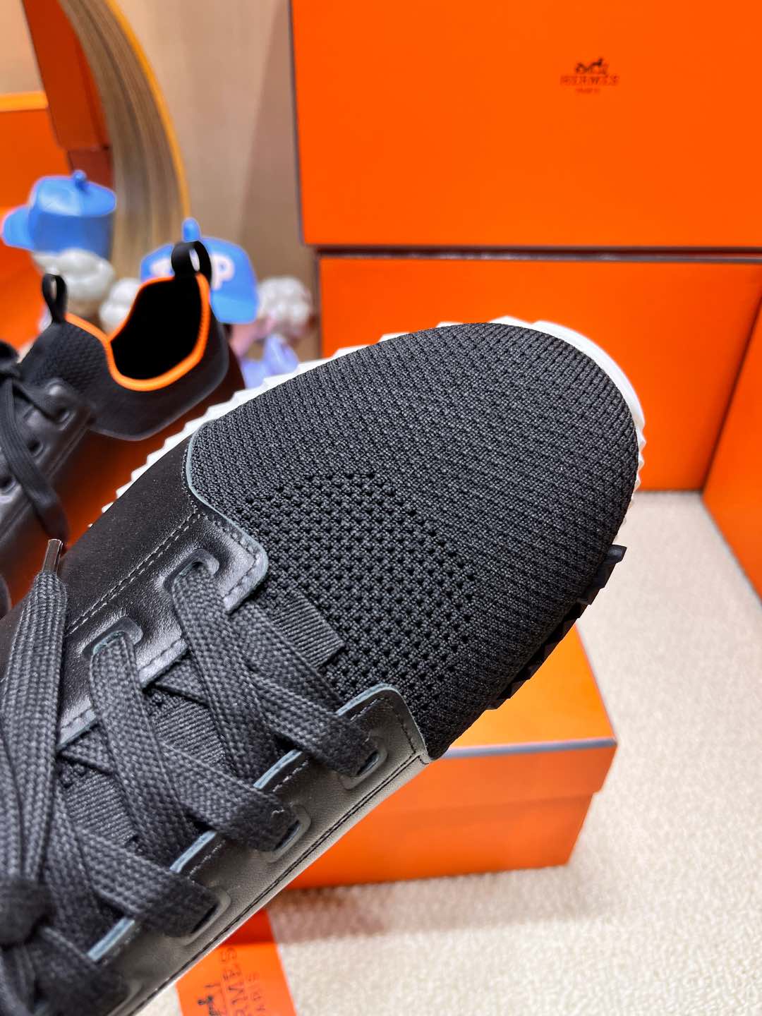 DEPART SLIP-ON SNEAKER IN BLACK MIX WHITE KNIT AND CALFSKIN、mysite、Cacoeks