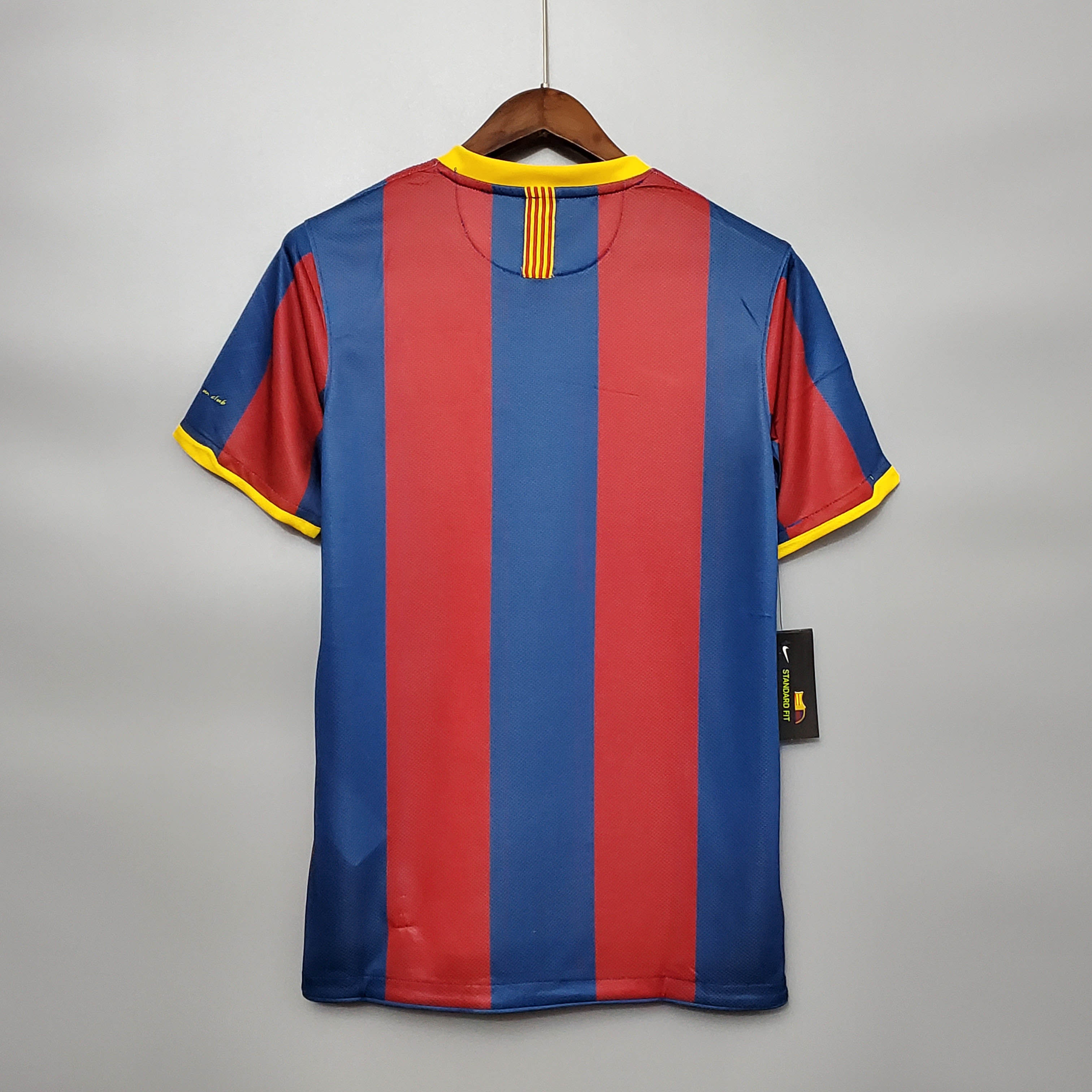 2010/2011 Retro Barcelona Home Football Shirt 1:1 Thai Quality:football jersey mysite: unitedjerseyfootball 邓江浪:football