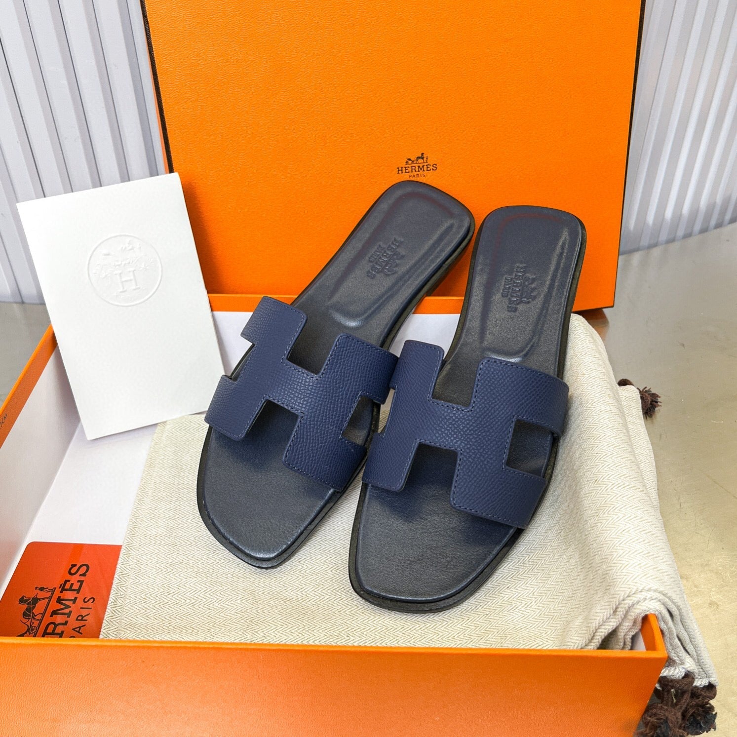 0RAN SANDAL IN DARK BLUE CALFSKIN、mysite、Cacoeks