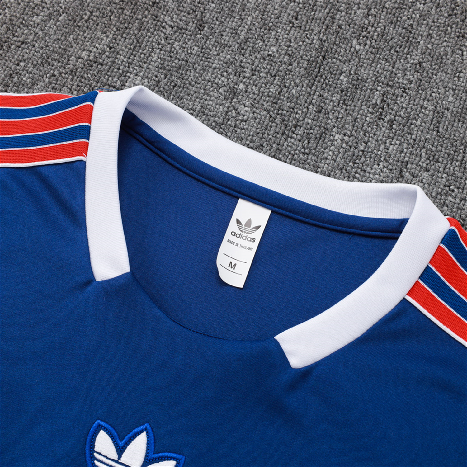 UltraTrikot-Arsenal 25-26 Throwback Trefoil Vest Training Set - Royal Blue Vest and Shorts