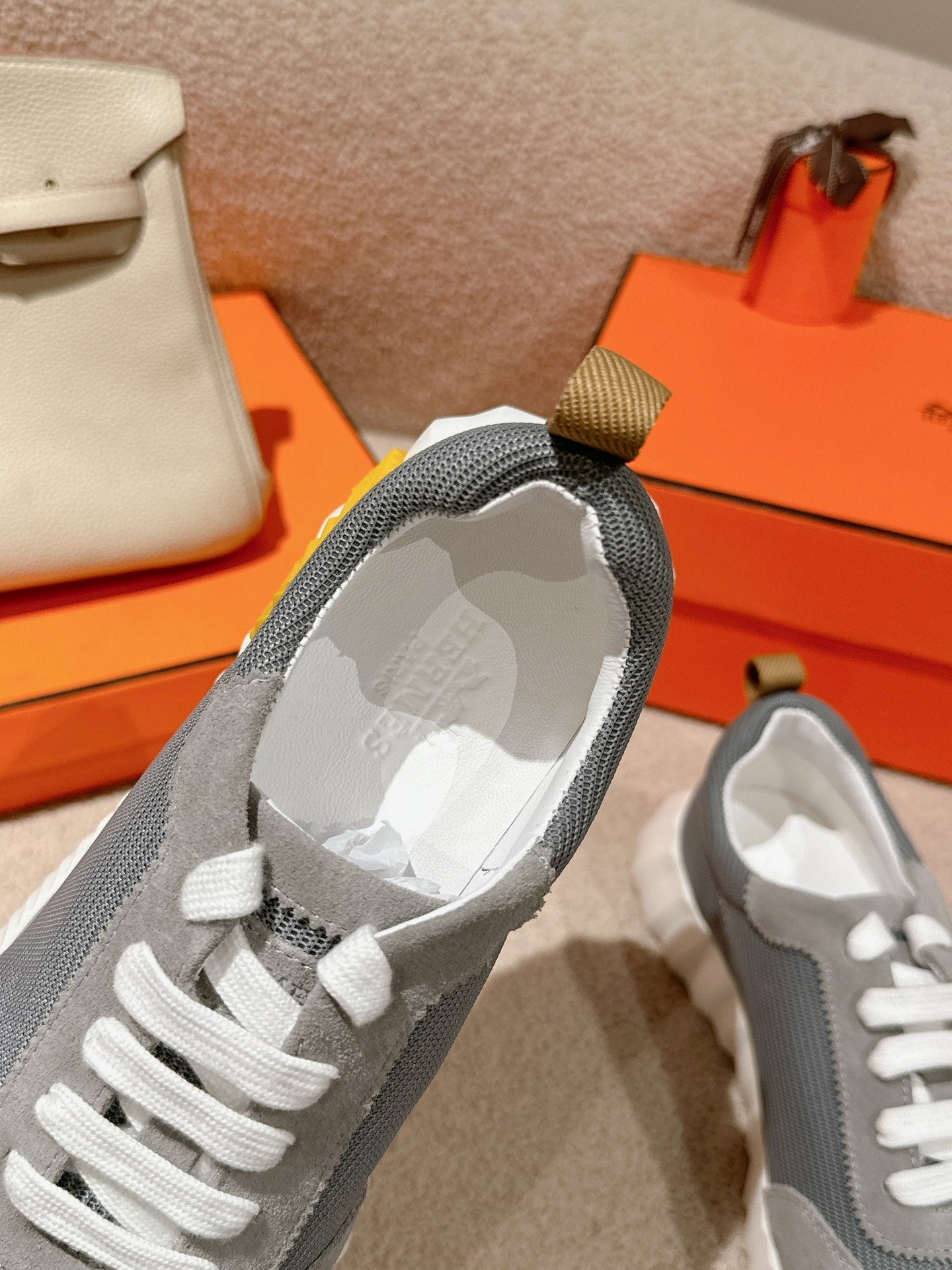 MAINLAND SNEAKER IN ASH GRAY SUEDE AND SHARK GRAY BREATHABLE MESH FABRIC 959350、mysite、Cacoeks