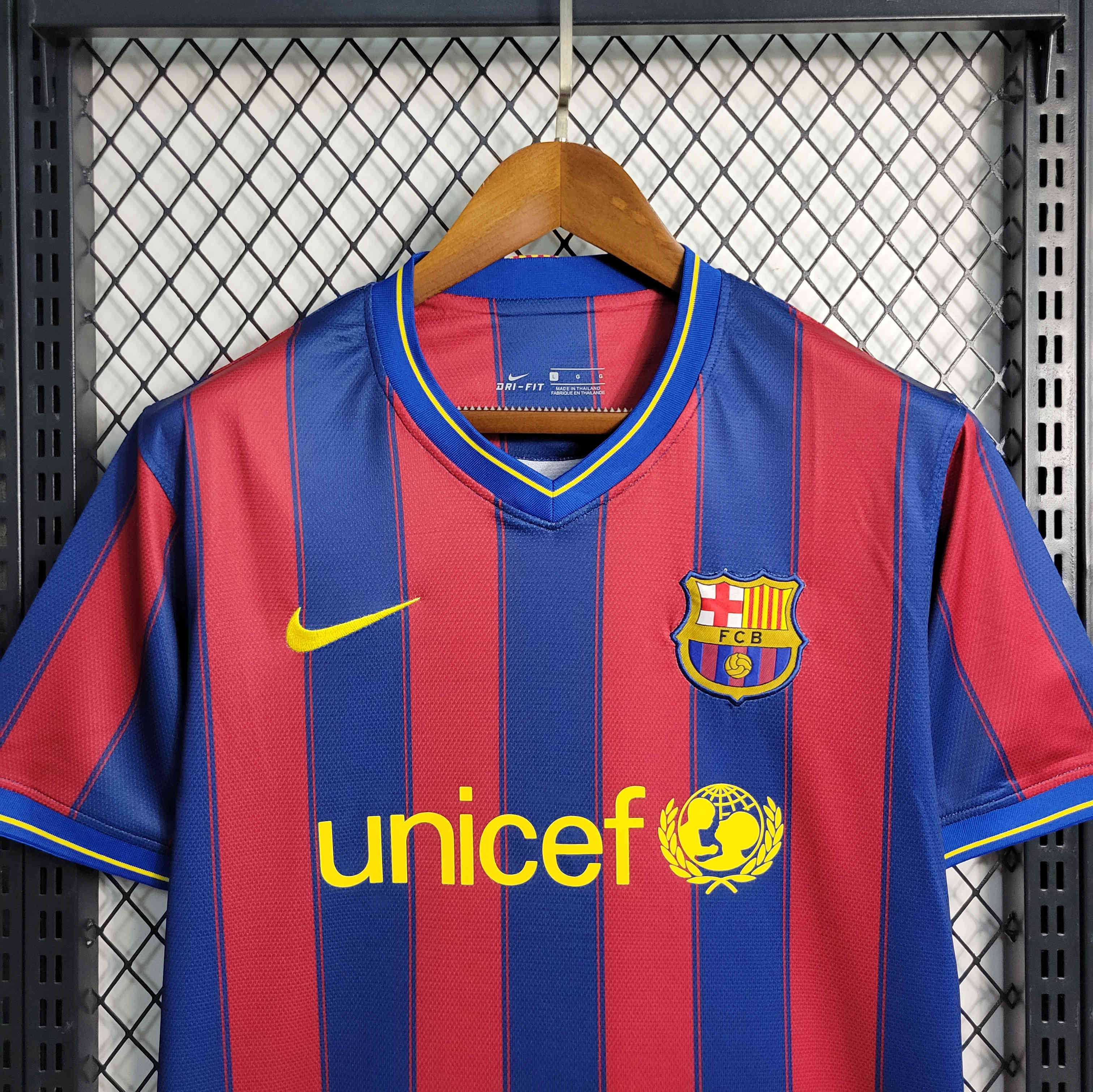 ManixJersey.com | Retro Barcelona 09-10 Home Stadium Jersey -Customize Name, Number and Patch | Worldwide Shipping