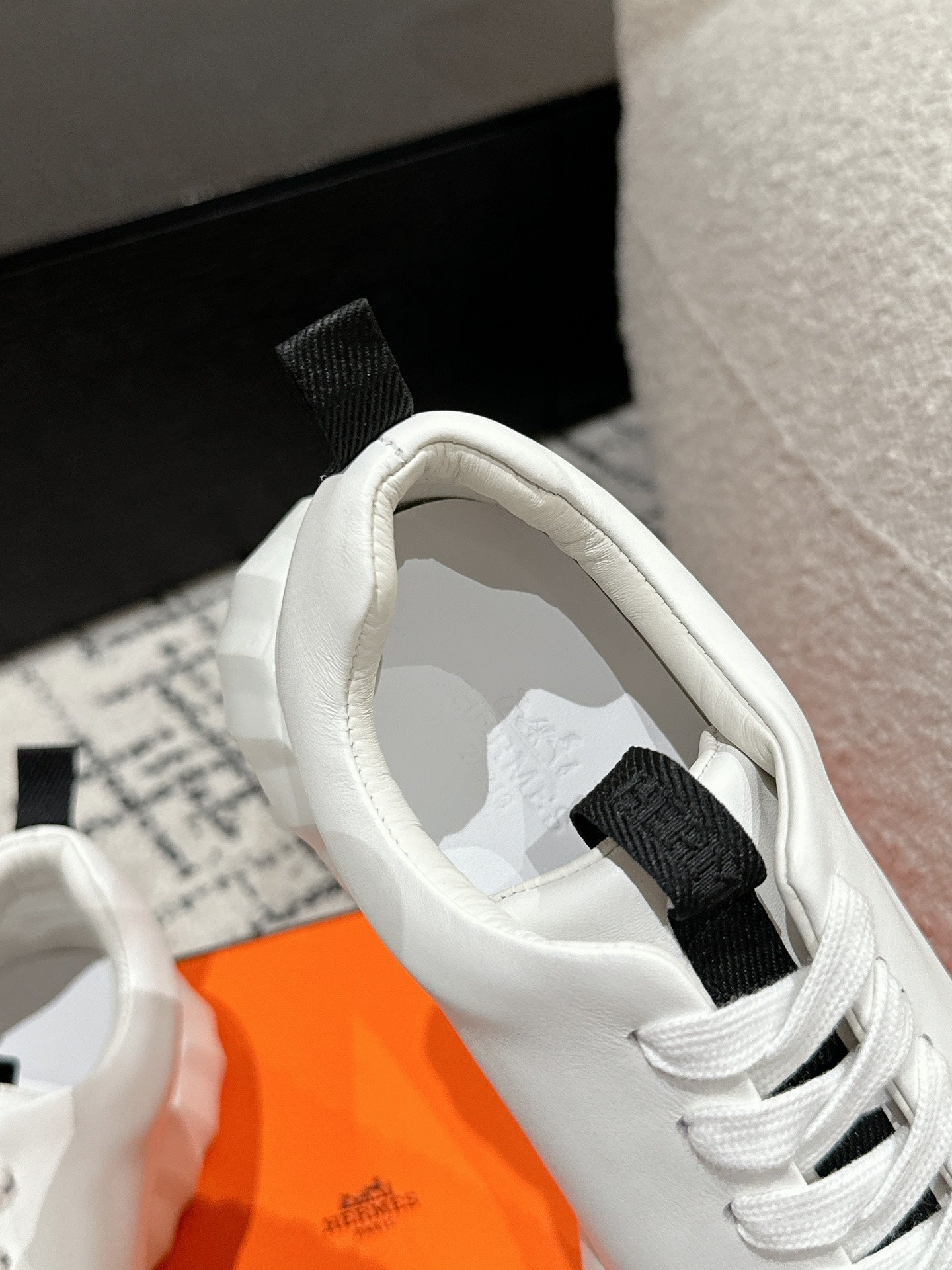 BOUNCING SNEAKER IN WHITE MIX BLACK CALFSKIN、mysite、Cacoeks