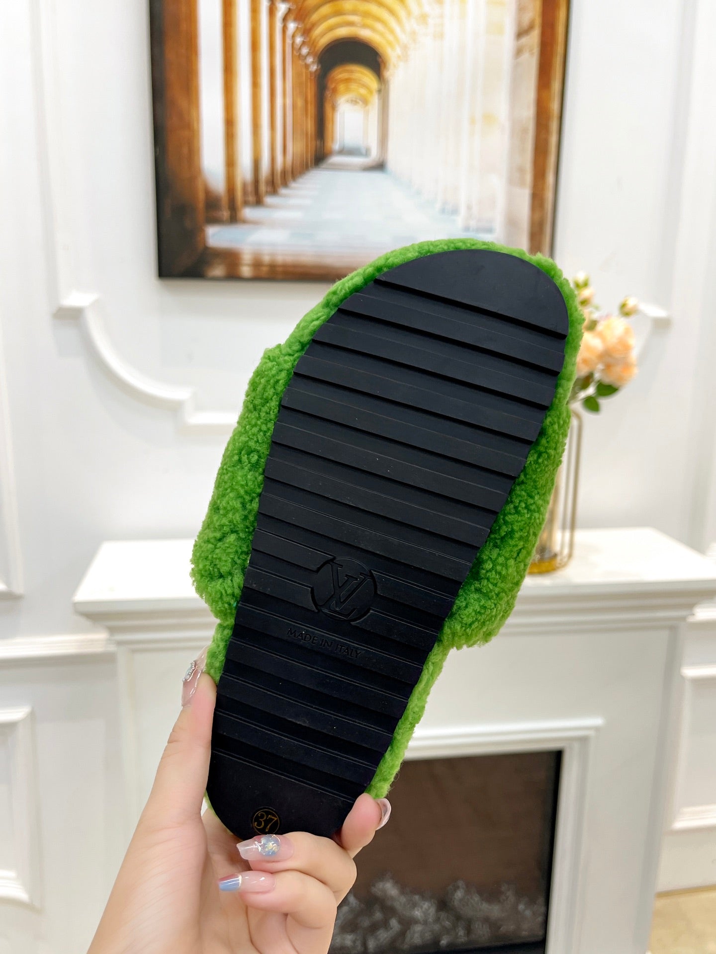 LV FLAT SLIPPER IN LAWN GREEN MIX CHERRY RED SHEARLING、mysite、Cacoeks