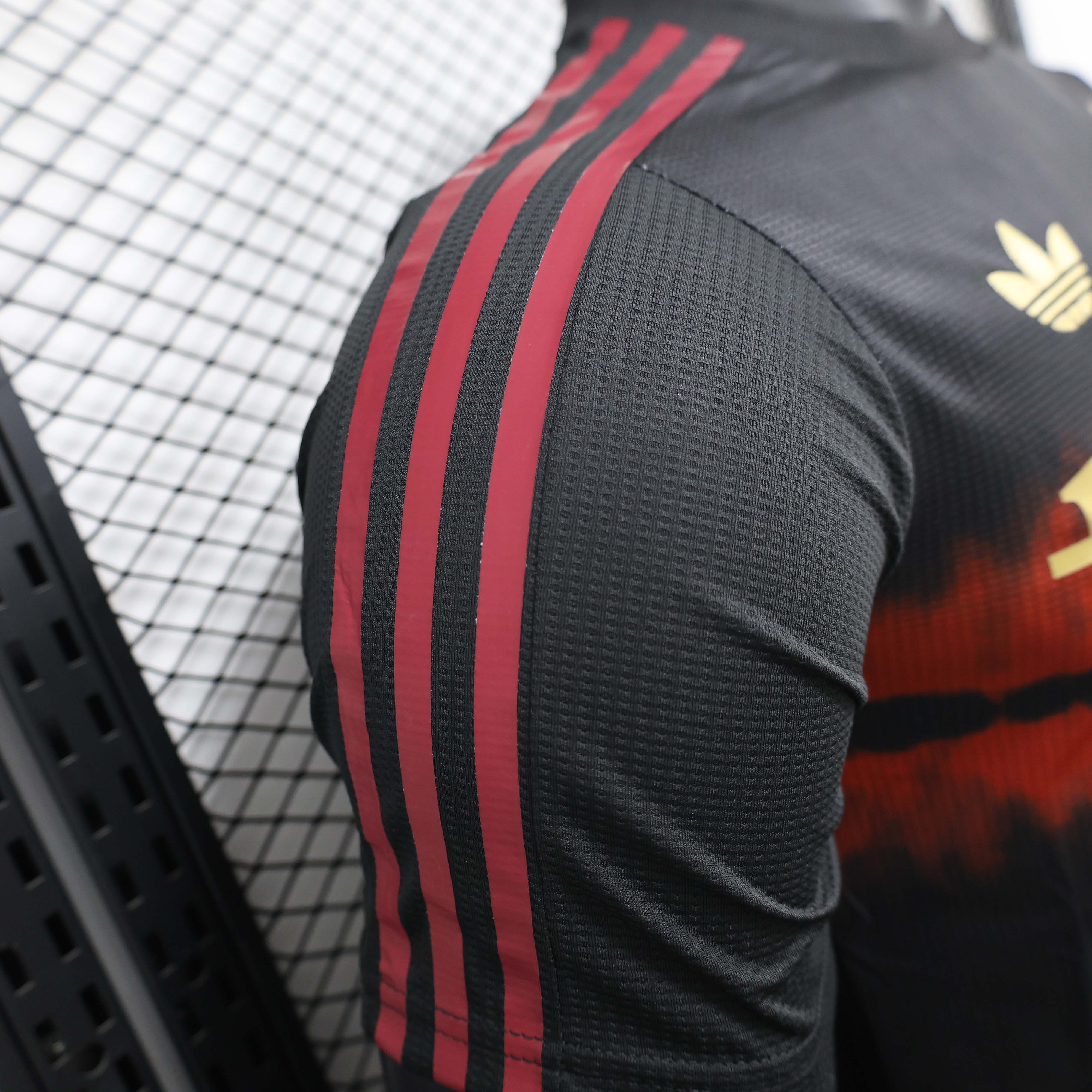 2025/2026 Player Version Manchester United Special Edition Black Red Football Shirt 1:1 Thai Quality:football jersey mysite: unitedjerseyfootball 邓江浪:football