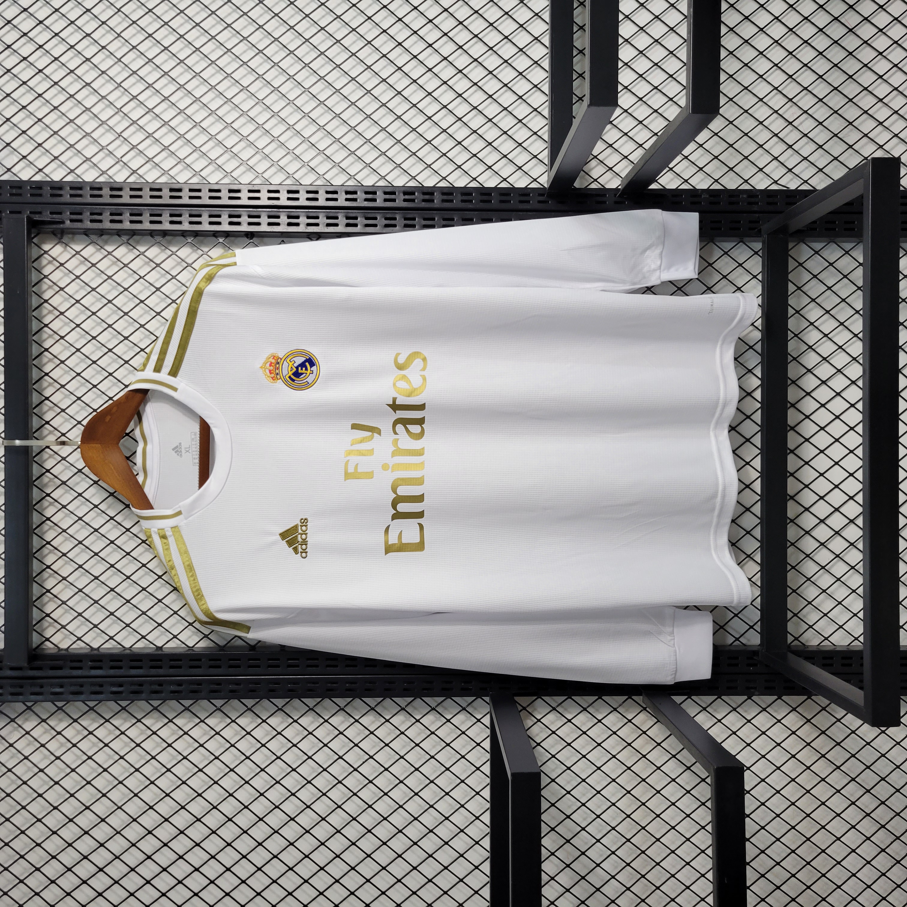 GlobeJersey-Retro Real Madrid 19-20 Home Stadium Long Sleeve Jersey