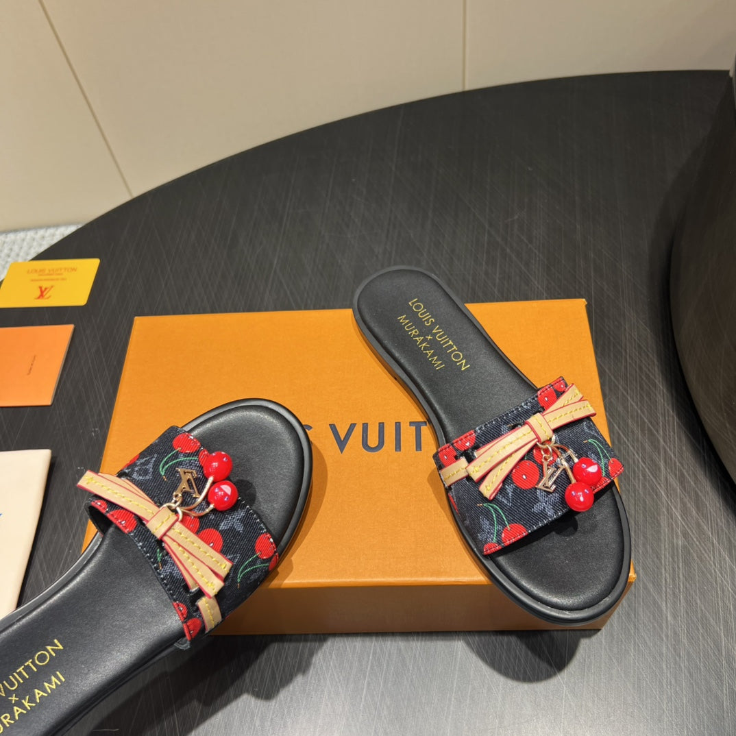 LV SLIDE SANDALS 25S IN BLACK DENIM AND CALFSKIN WITH CHERRY BLOSSOM BUCKLE、mysite、Cacoeks