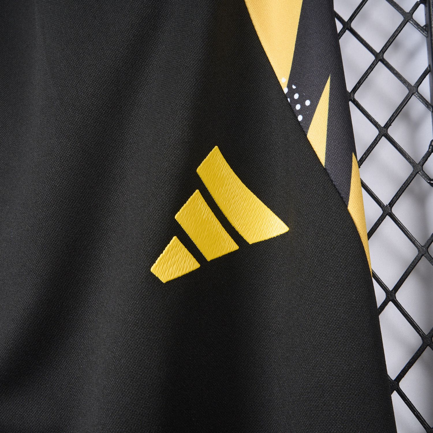 UltraTrikot-Real Madrid 24-25 Black Training Pants - Player Version