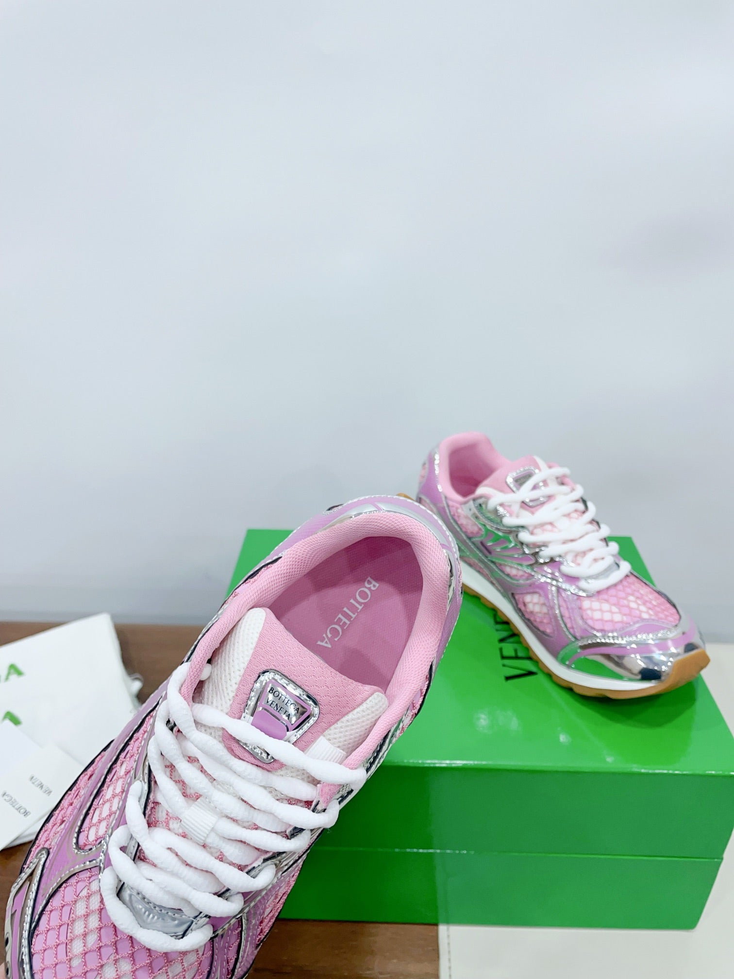 ORBIT SNEAKER IN BLUSH PINK TECHNICAL FABRIC AND METALLIC MESH、mysite、Cacoeks