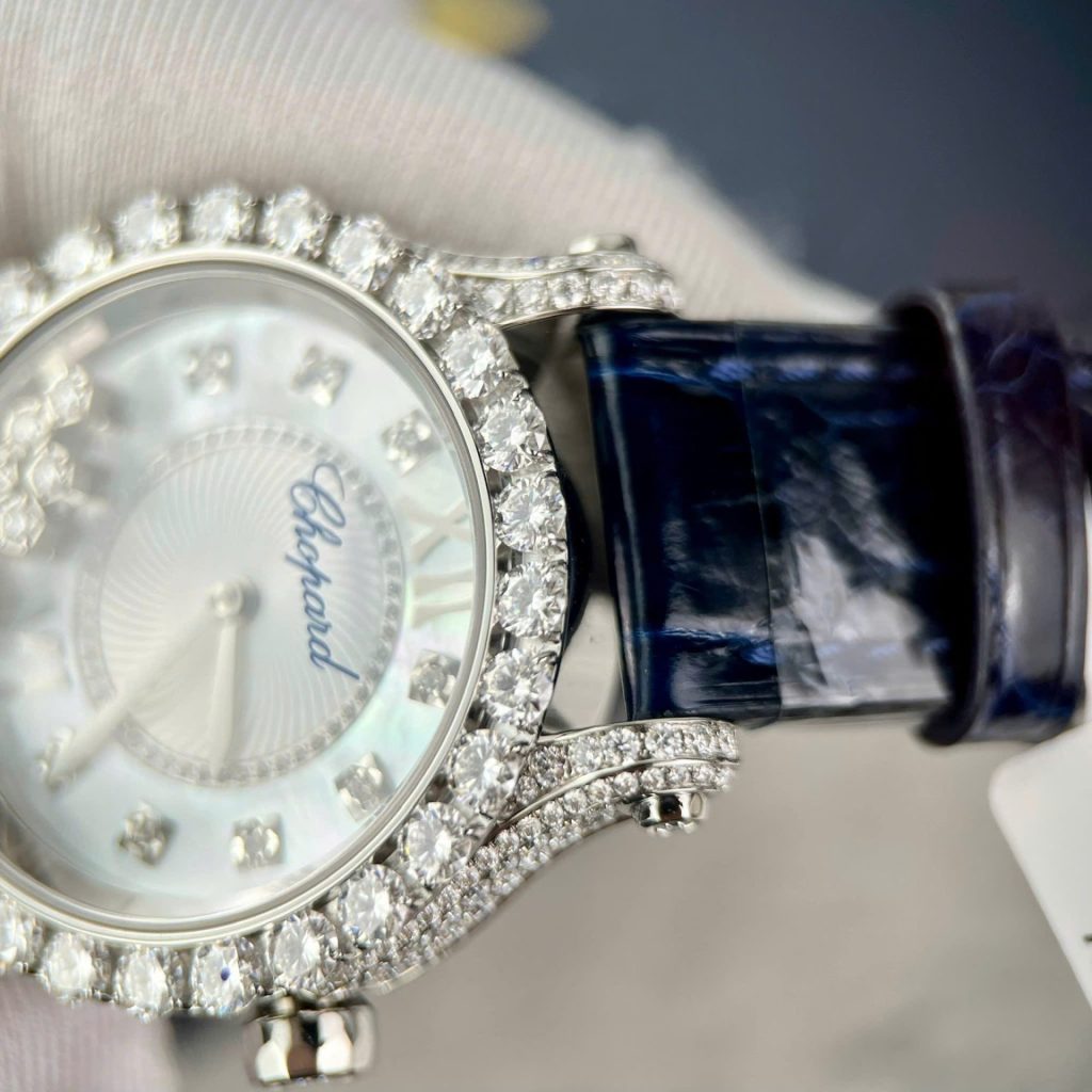 Đồng Hồ Nữ Chopard Chế Tác Đính Kim Cương Moissanite Hong Kong 34mm (1)