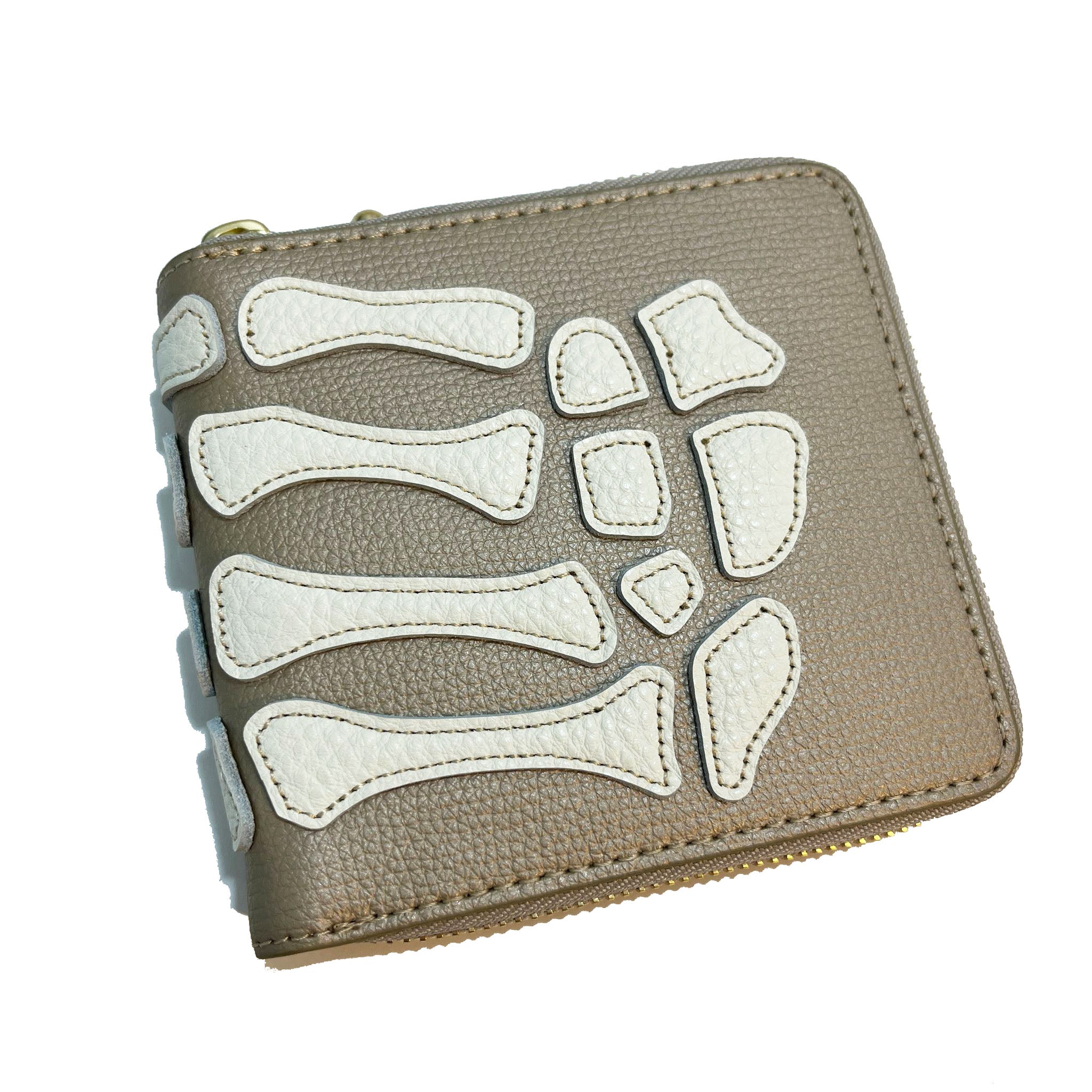 KAPITAL THUMBS UP BONE HAND ZIP WALLET  K2503XG523   Top Gold 