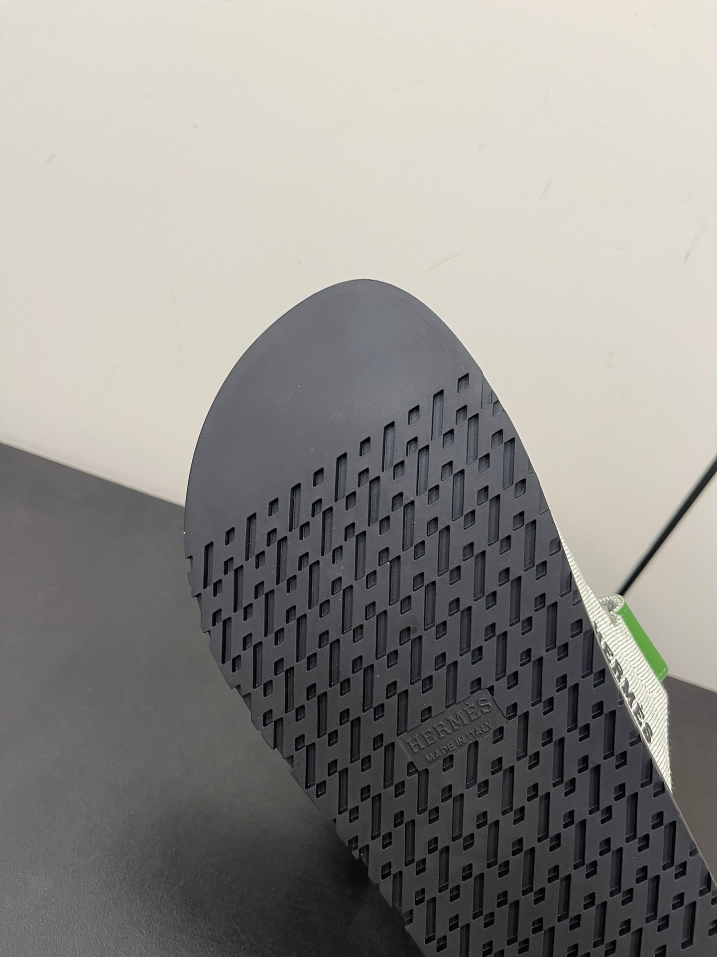 CHYPRE SANDAL GREEN MIX CREAM CALFSKIN、mysite、Cacoeks