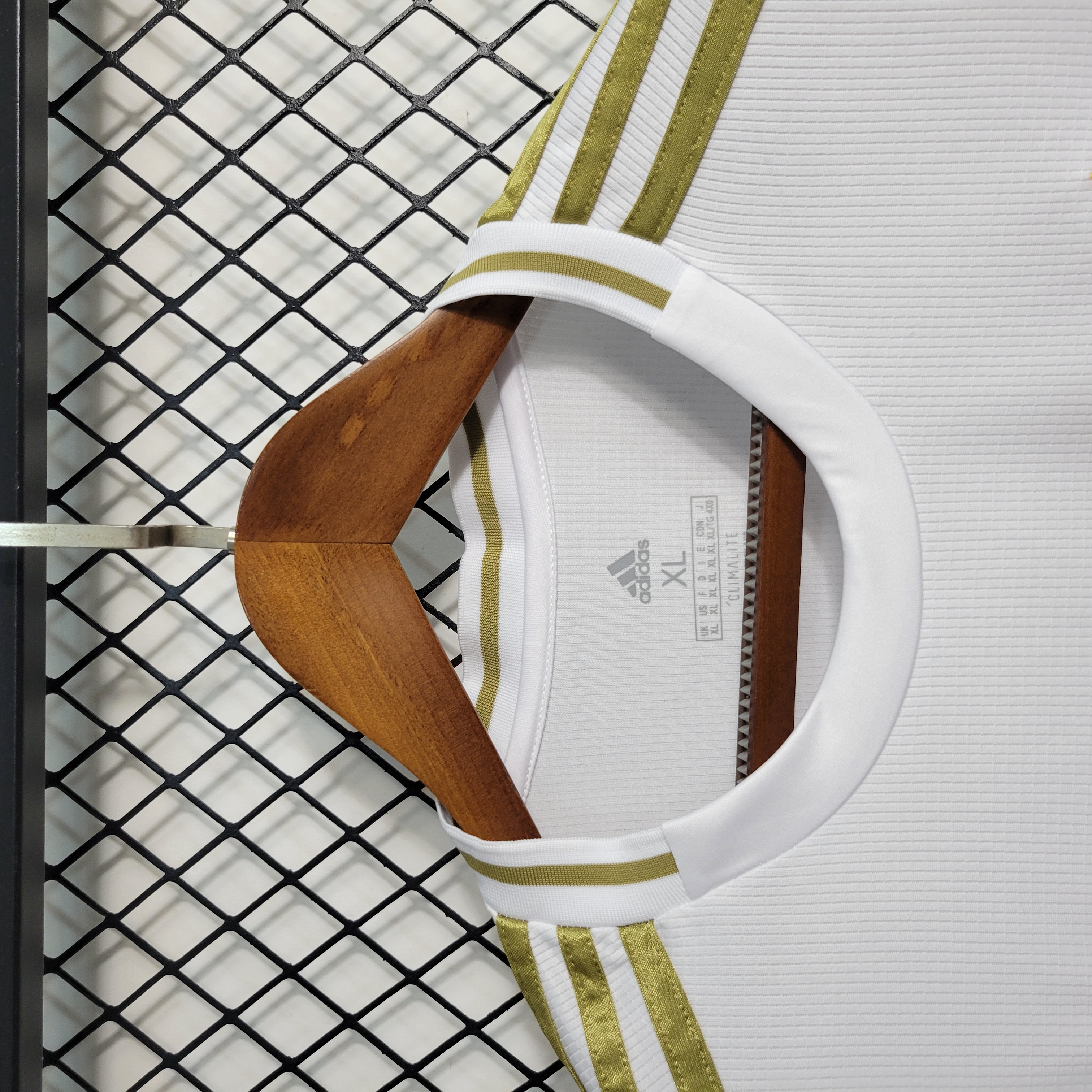 GlobeJersey-Retro Real Madrid 19-20 Home Stadium Long Sleeve Jersey