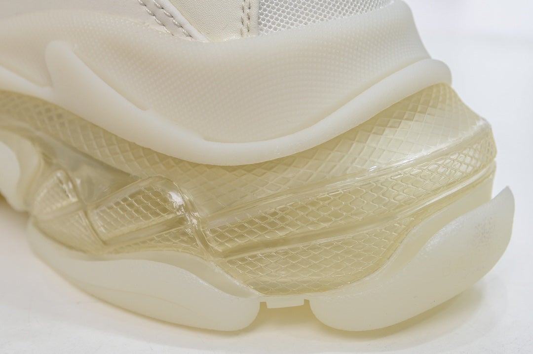 Balenciaga Triple S Sneaker in White Beige、mysite、Cacoeks