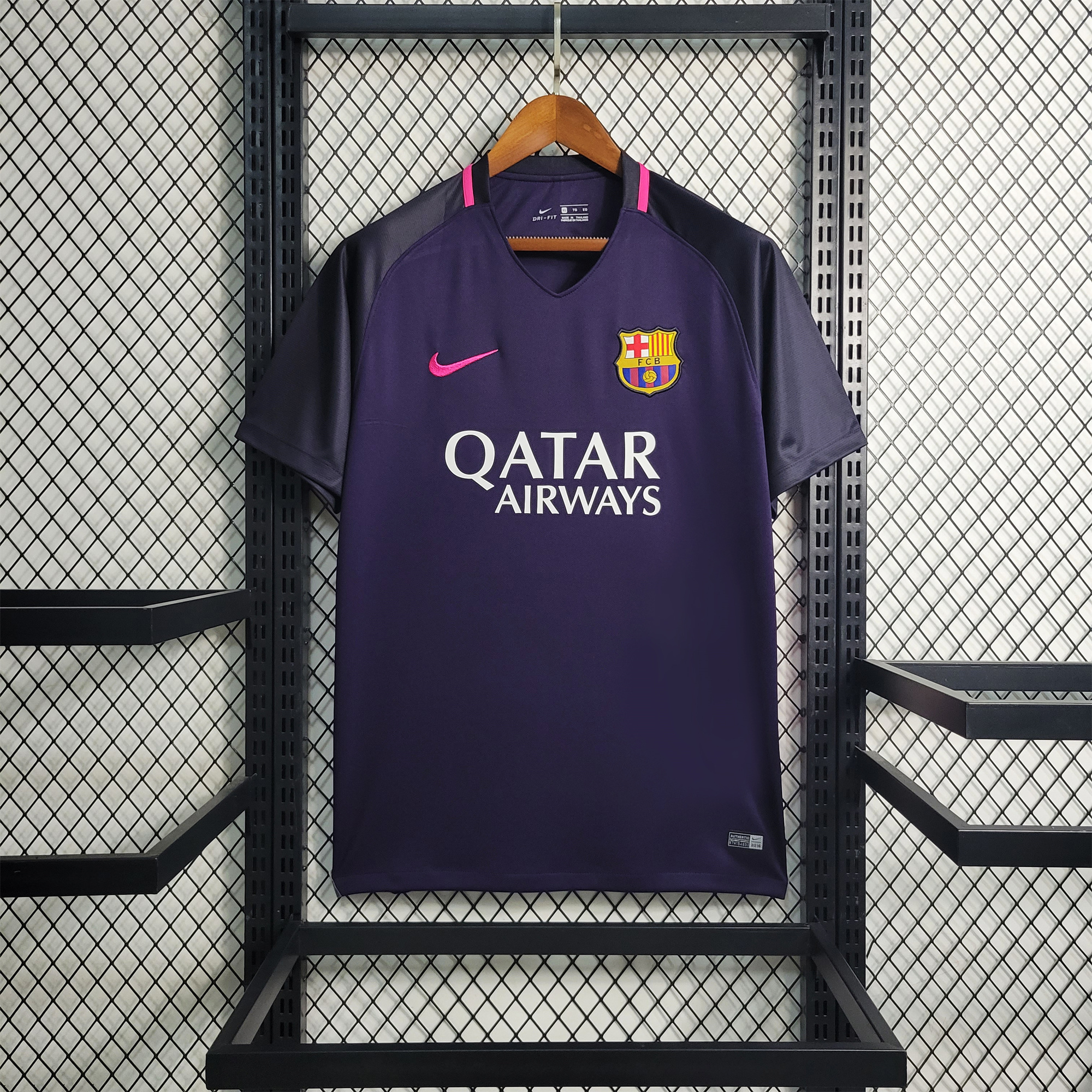 Higojerseys-Retro Barcelona 16-17 Away Stadium Jersey