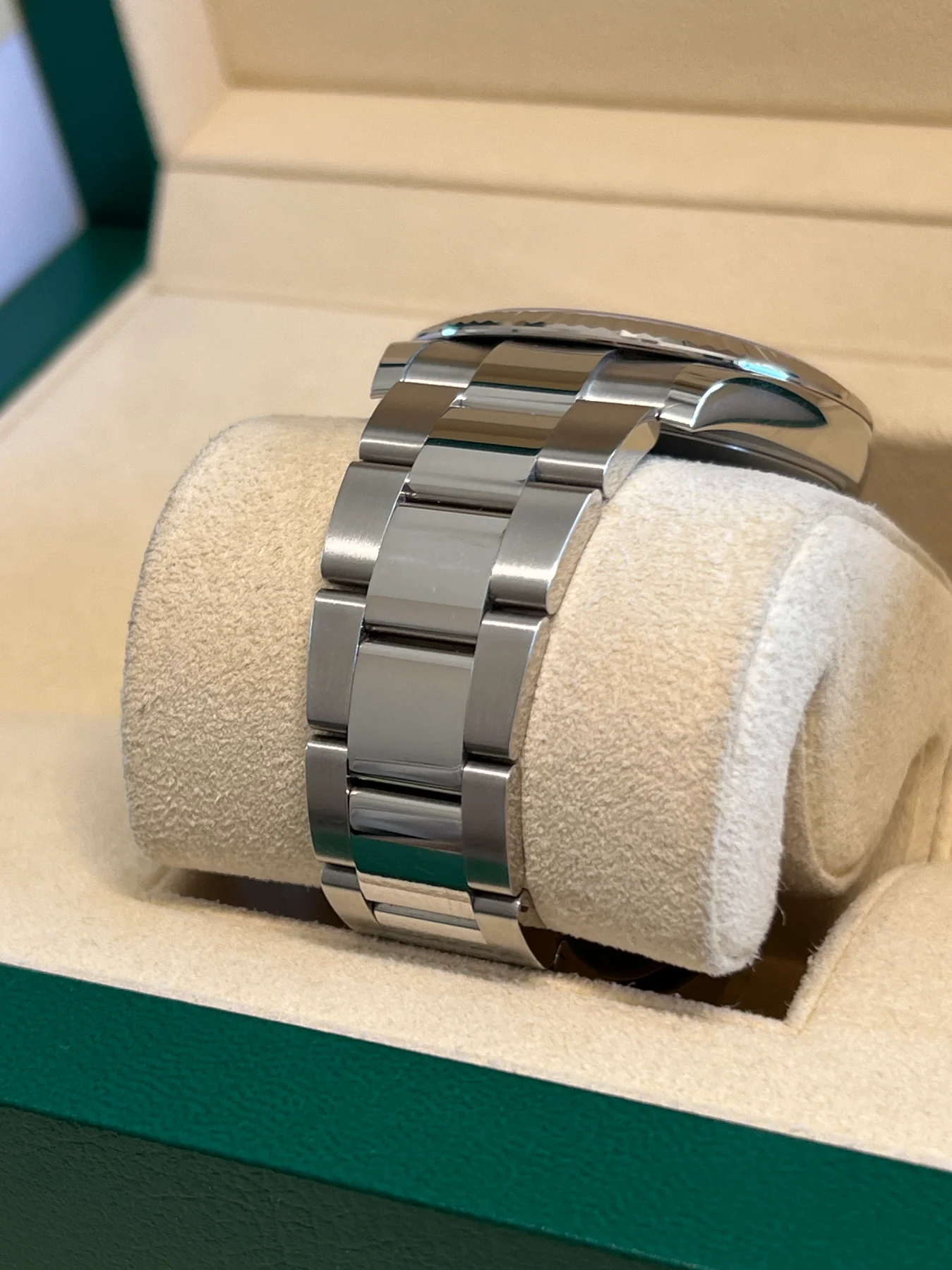 兼职  林炎: luxecystore