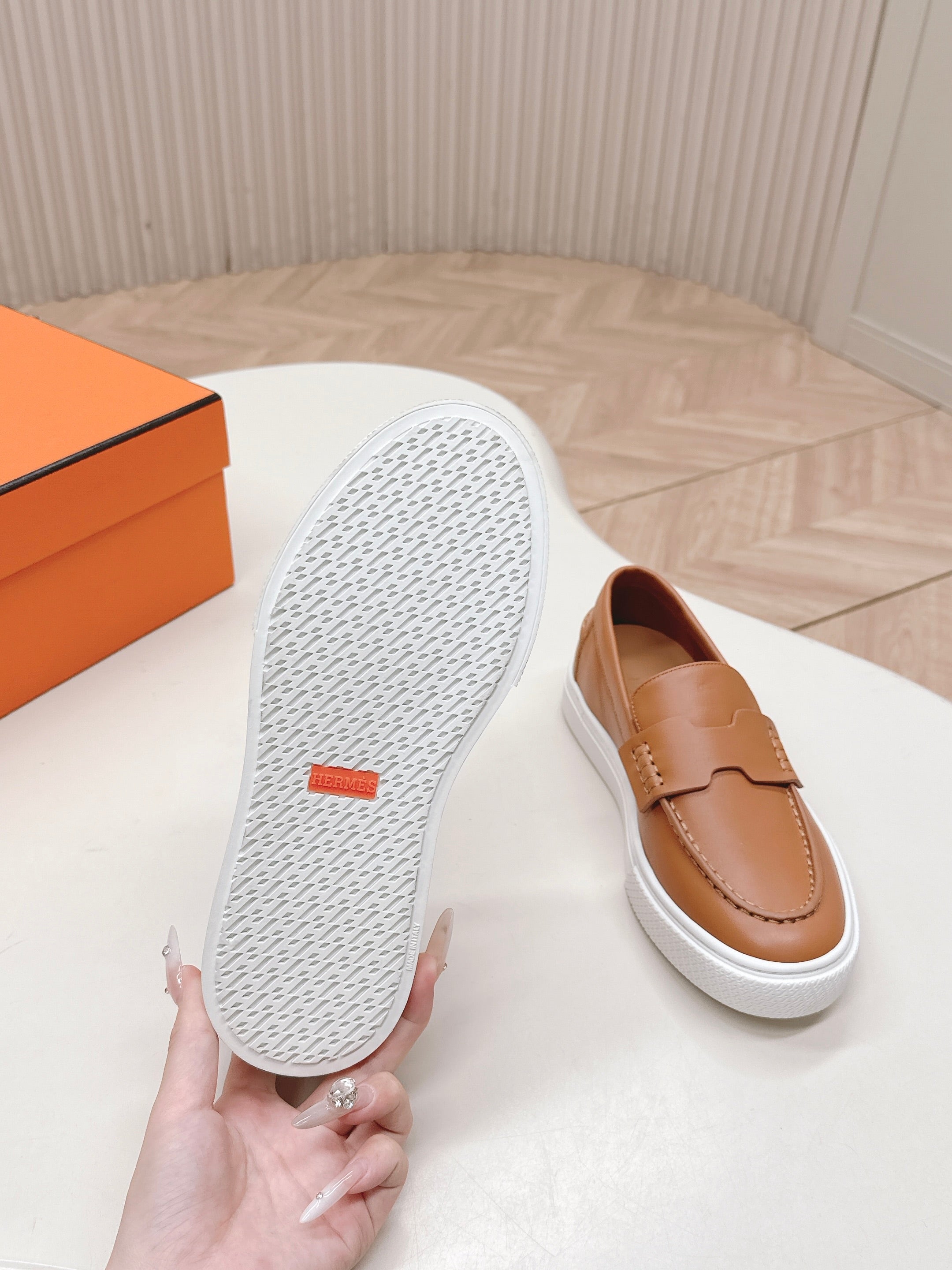 HM 25S SLIP-ON IN BROWN LAMBSKIN、mysite、Cacoeks