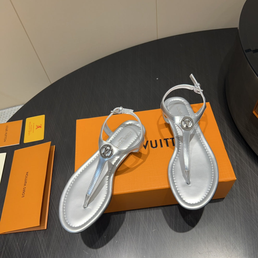 LV THONG SANDALS 25S IN SILVER CALFSKIN WITH SILVER HARDWARE、mysite、Cacoeks