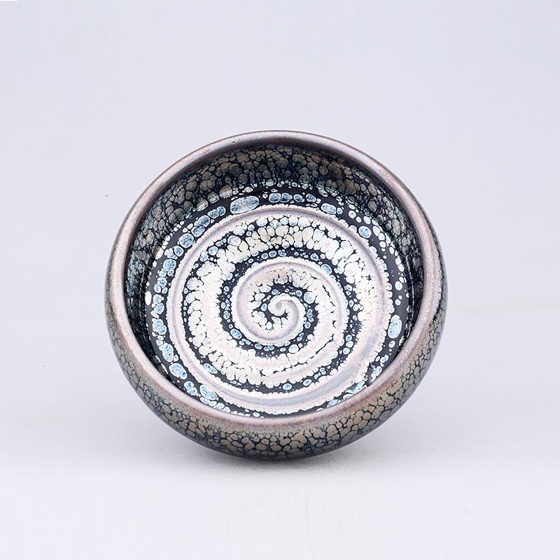 GEEK BAR-https://www.hot-toy.com/