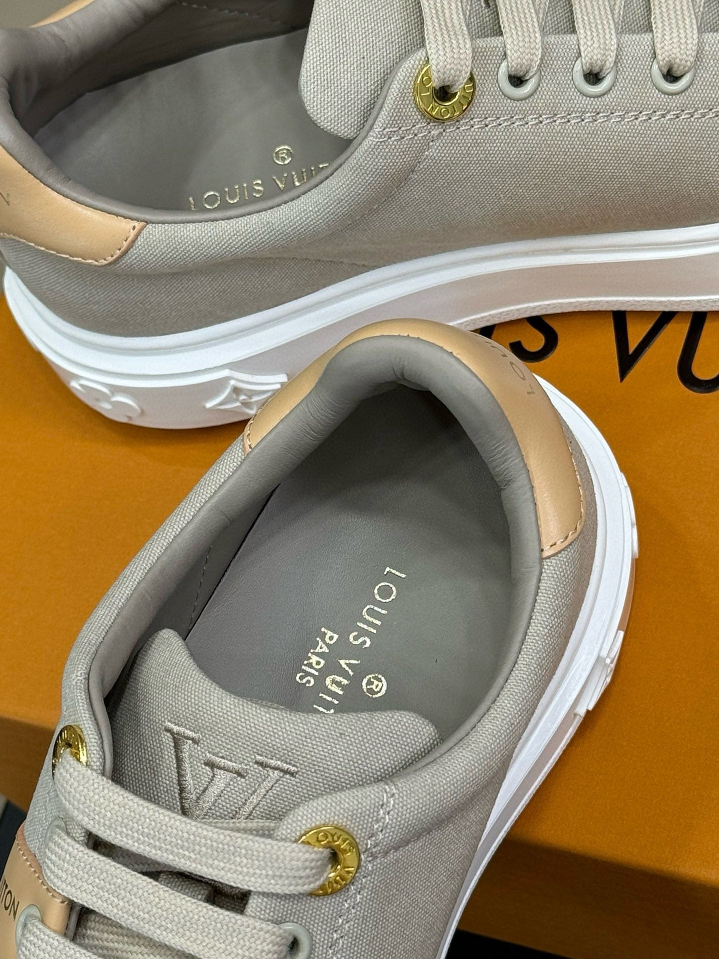 LV TIME OUT SNEAKER IN PASTEL GRAY MIX MACAROON GOLD CANVAS、mysite、Cacoeks
